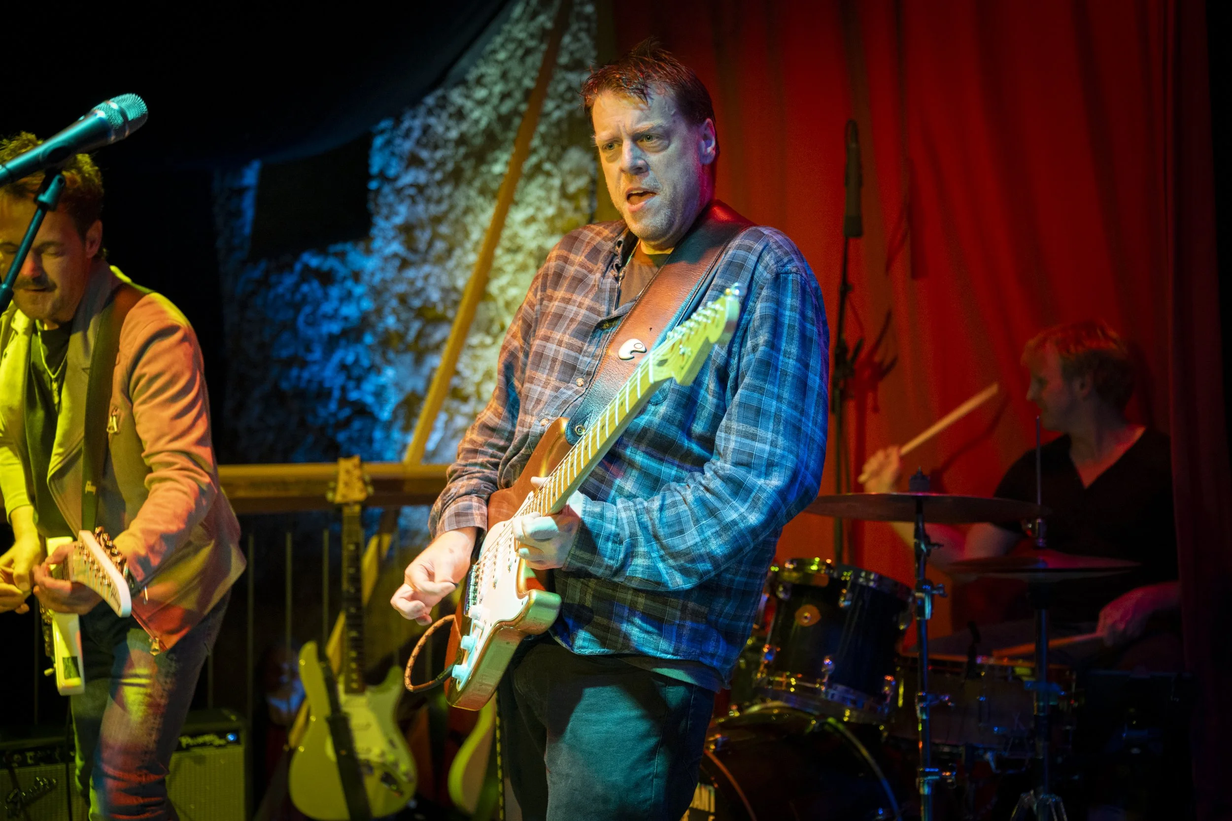 2025-10-31_Groove-Club_Danny-Bryant-2280.jpg
