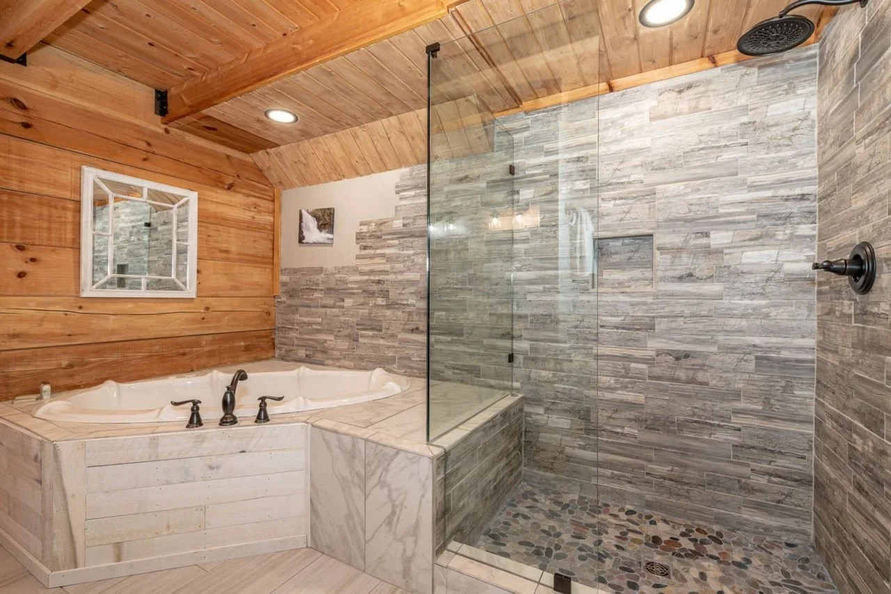 Master Bath.jpg