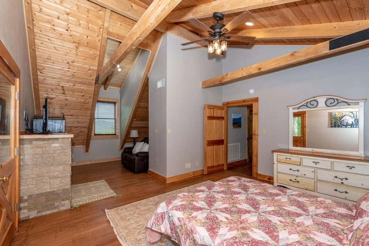 Bedroom 2.jpg