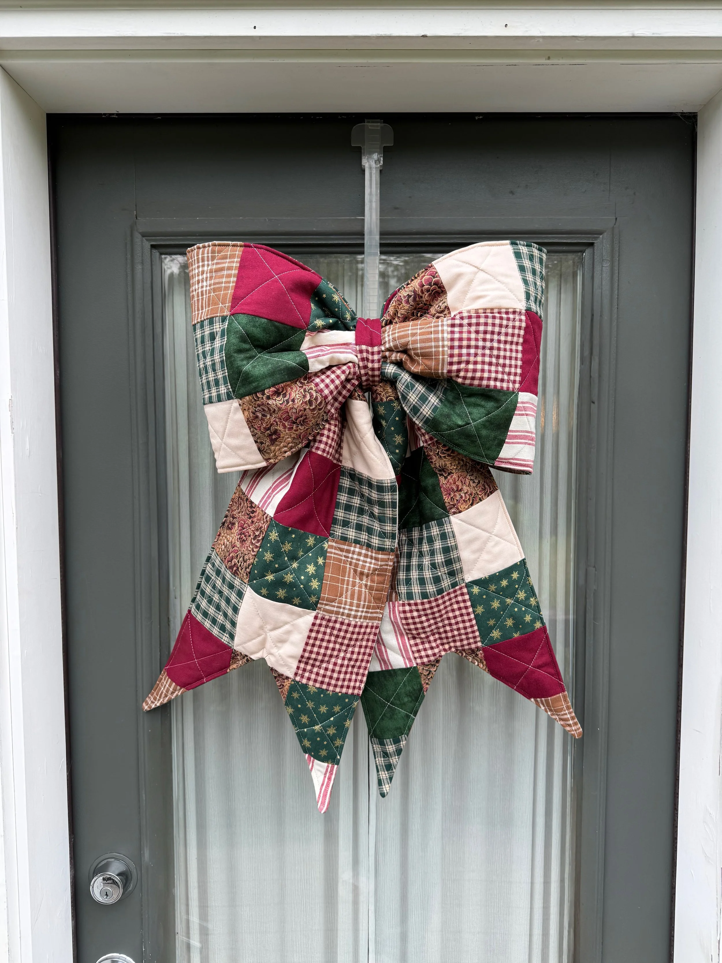 Christmas Patchwork Bow Final.jpeg