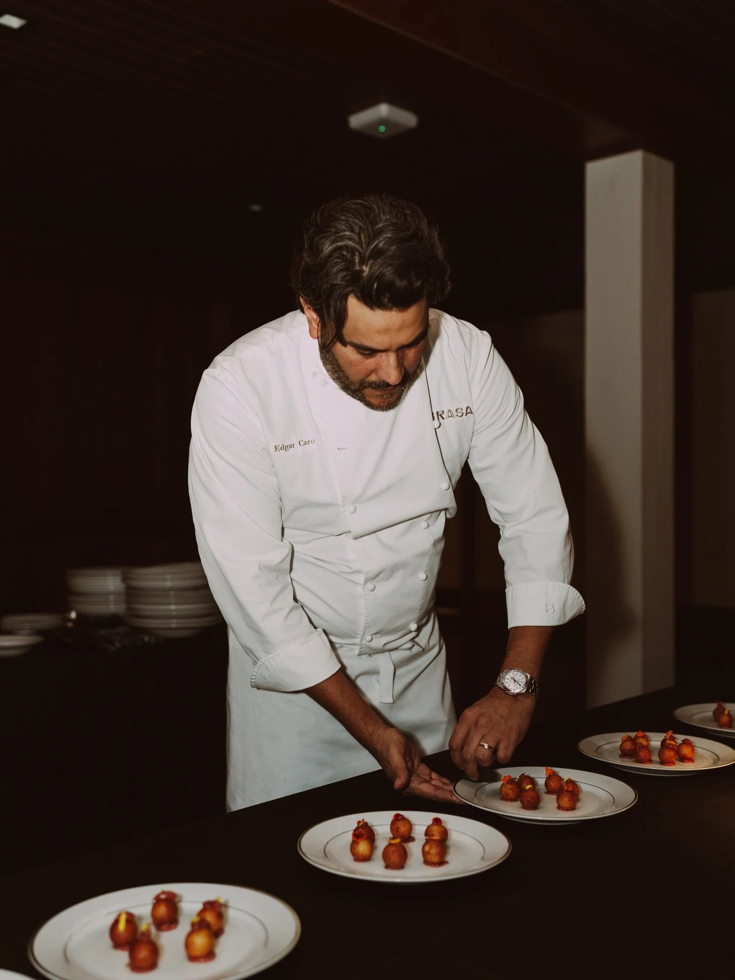 In New Orleans, @chefedgarcaro served a Colombian Christmas feast for our last Supper of the year. From his daughters&rsquo; favorite holiday dish, a homey chicken soup, to a show stopping stuffed lechona and tender tamarind-braised short ribs, each 