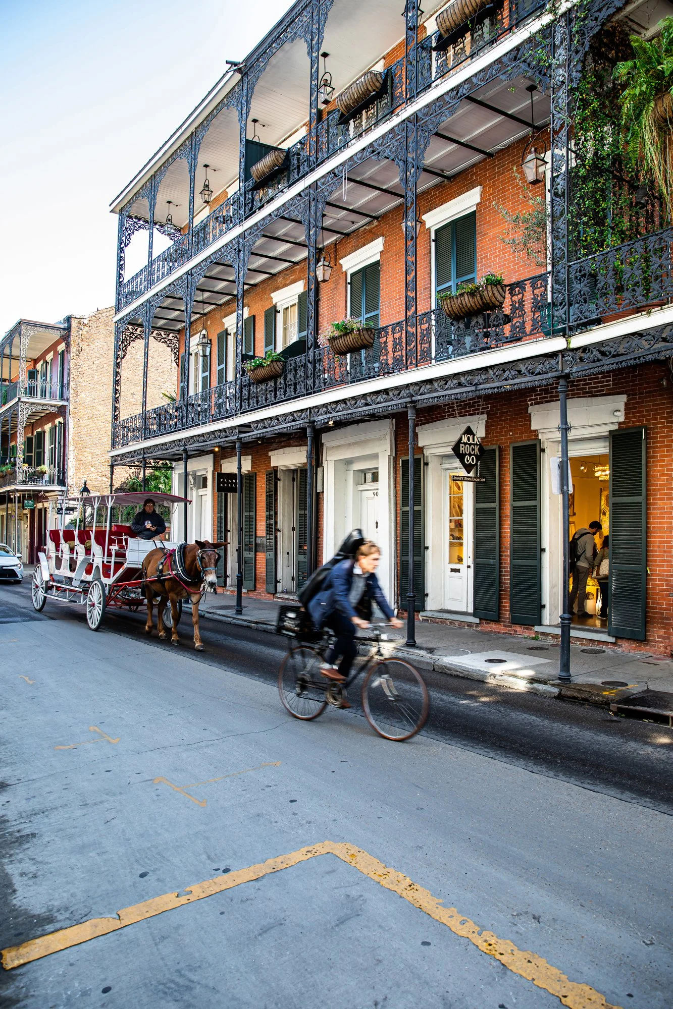 SecretSupper_NewOrleans_CityGuide_004_LR_photocredit_CarlyDiaz.jpg