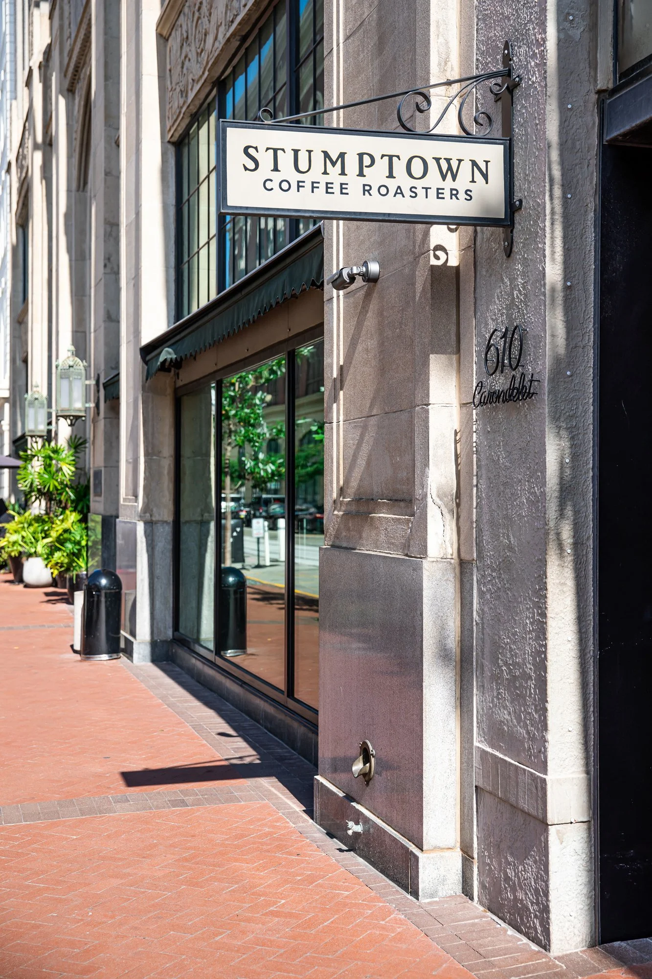SecretSupper_NewOrleans_CityGuide_031_LR_photocredit_CarlyDiaz.jpg