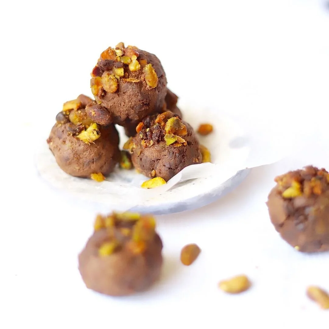 Avocado &amp; Cacao Truffles