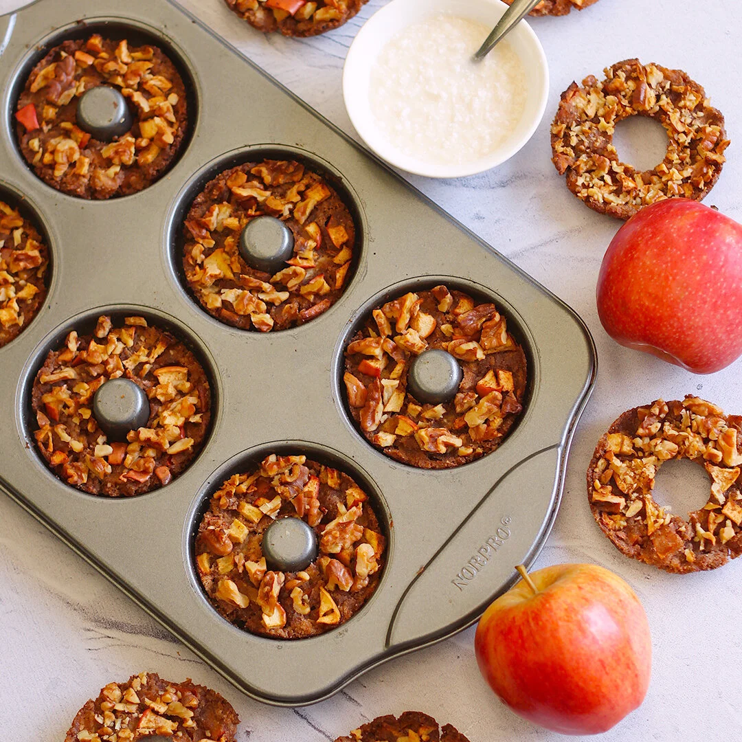 APPLE PIE BAKED DONUTS
