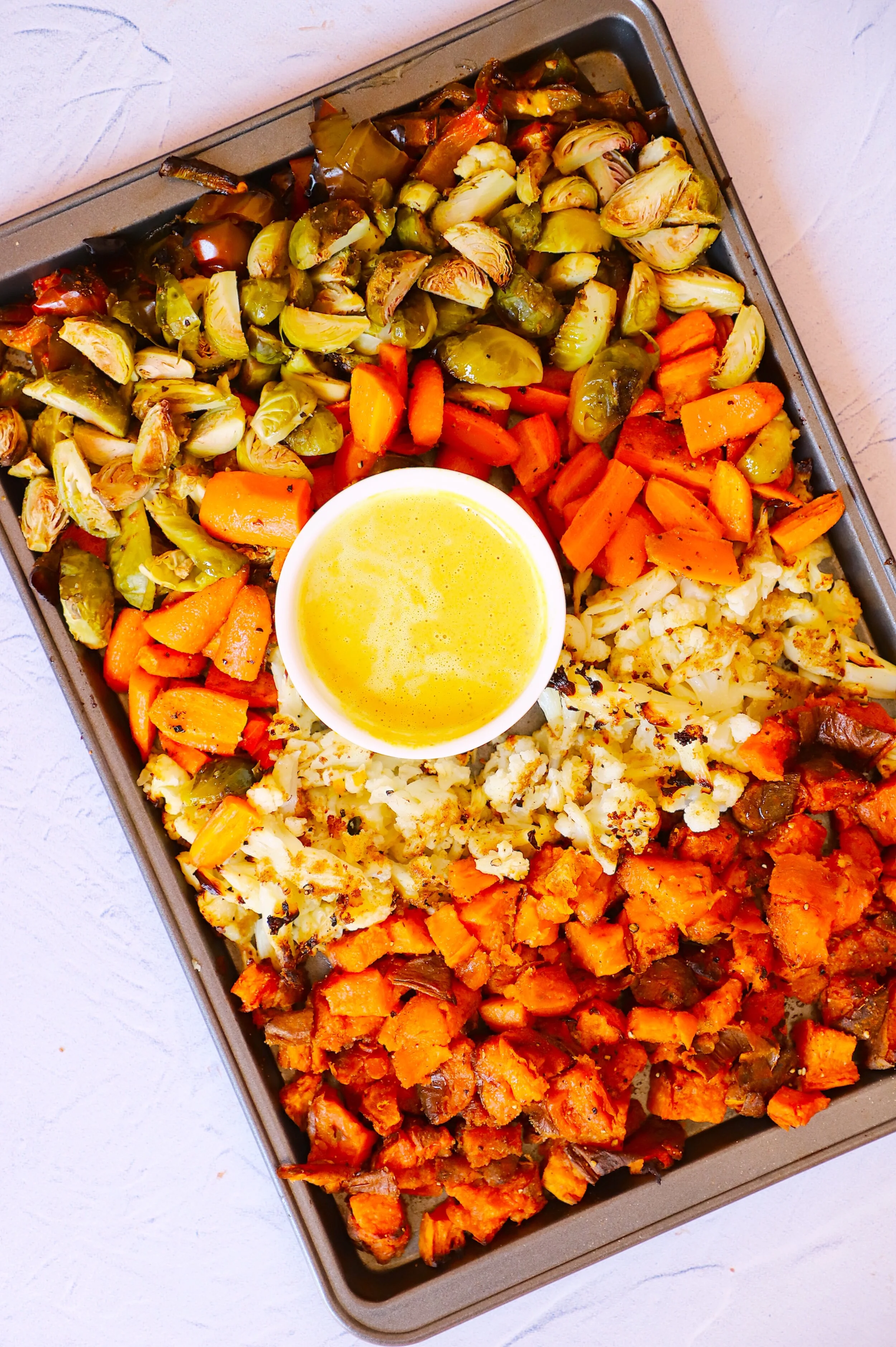 ROASTED VEGGIES TRAY BAKE