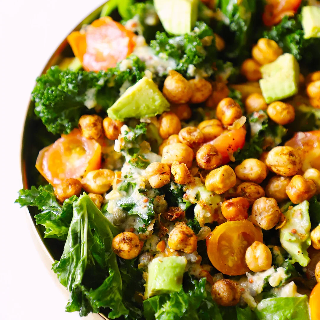 CREAMY GARBANZITOS KALE SALAD