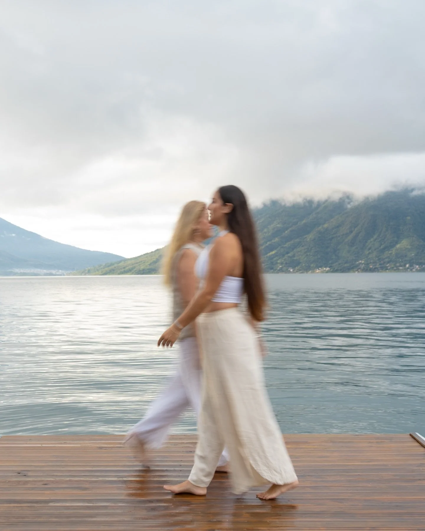 RETIRO PARA SANAR: LIBERANDO DOLOR PARA SINTONIZAR CON TUS SUE&Ntilde;OS 🌋
29 de abril al 3 de mayo, 2026 - Casa Ecco &middot; Antigua Guatemala 

Este no es solo un retiro, es un regreso al cuerpo.

Cinco d&iacute;as para detener el ruido, liberar 