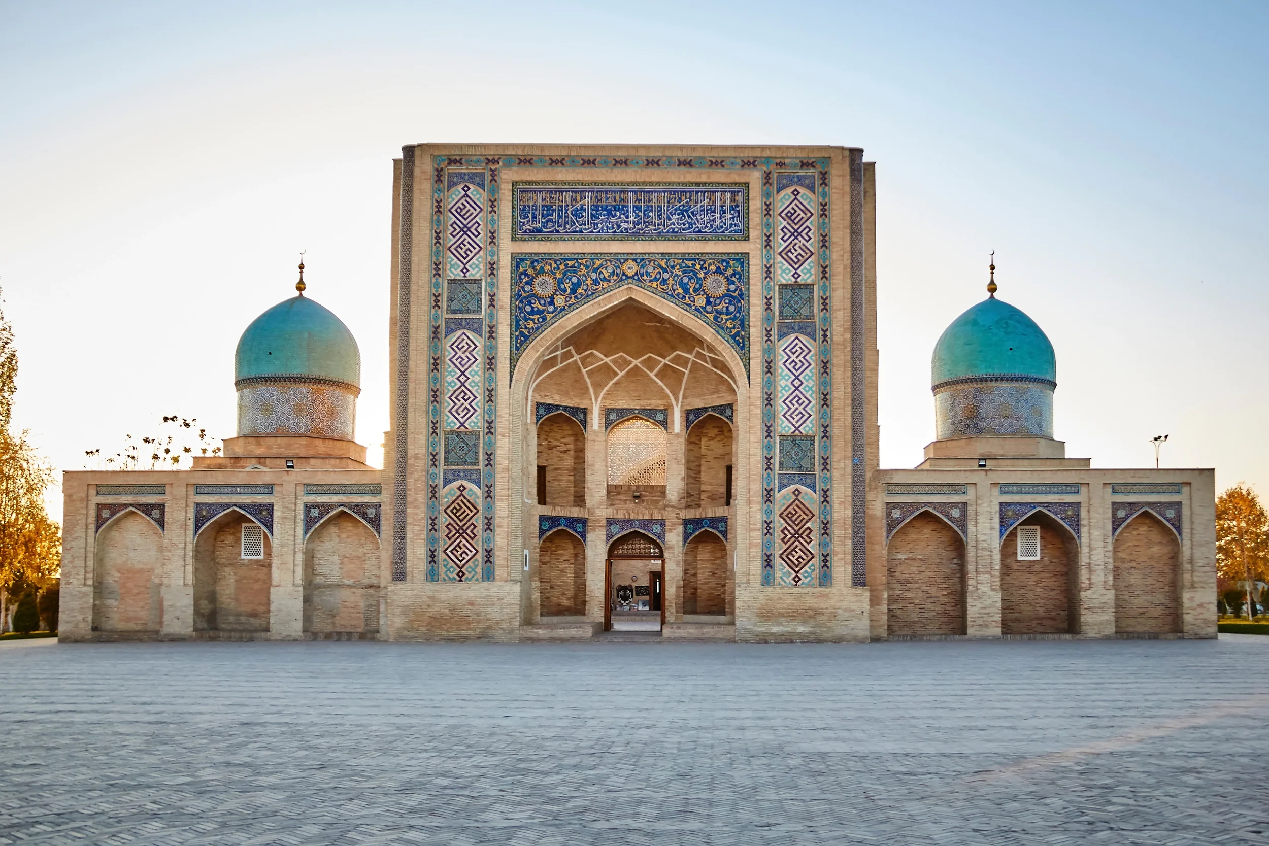 tashkent-family-travel-little-people-big-adventures.webp