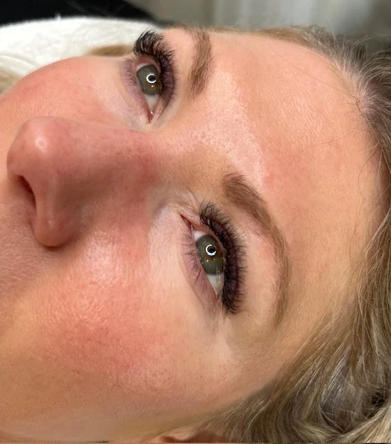 Volume Lashes 
Artist- Danielle L