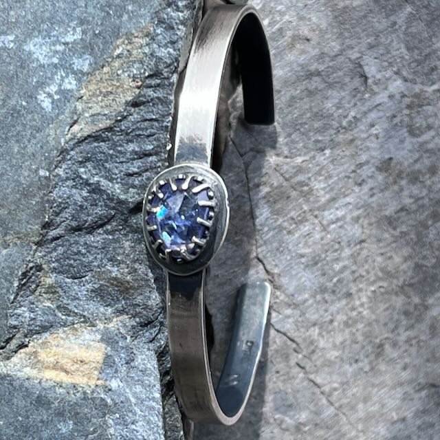 Dainty-Tanzanite-on-thin-SS-Cuff.jpeg