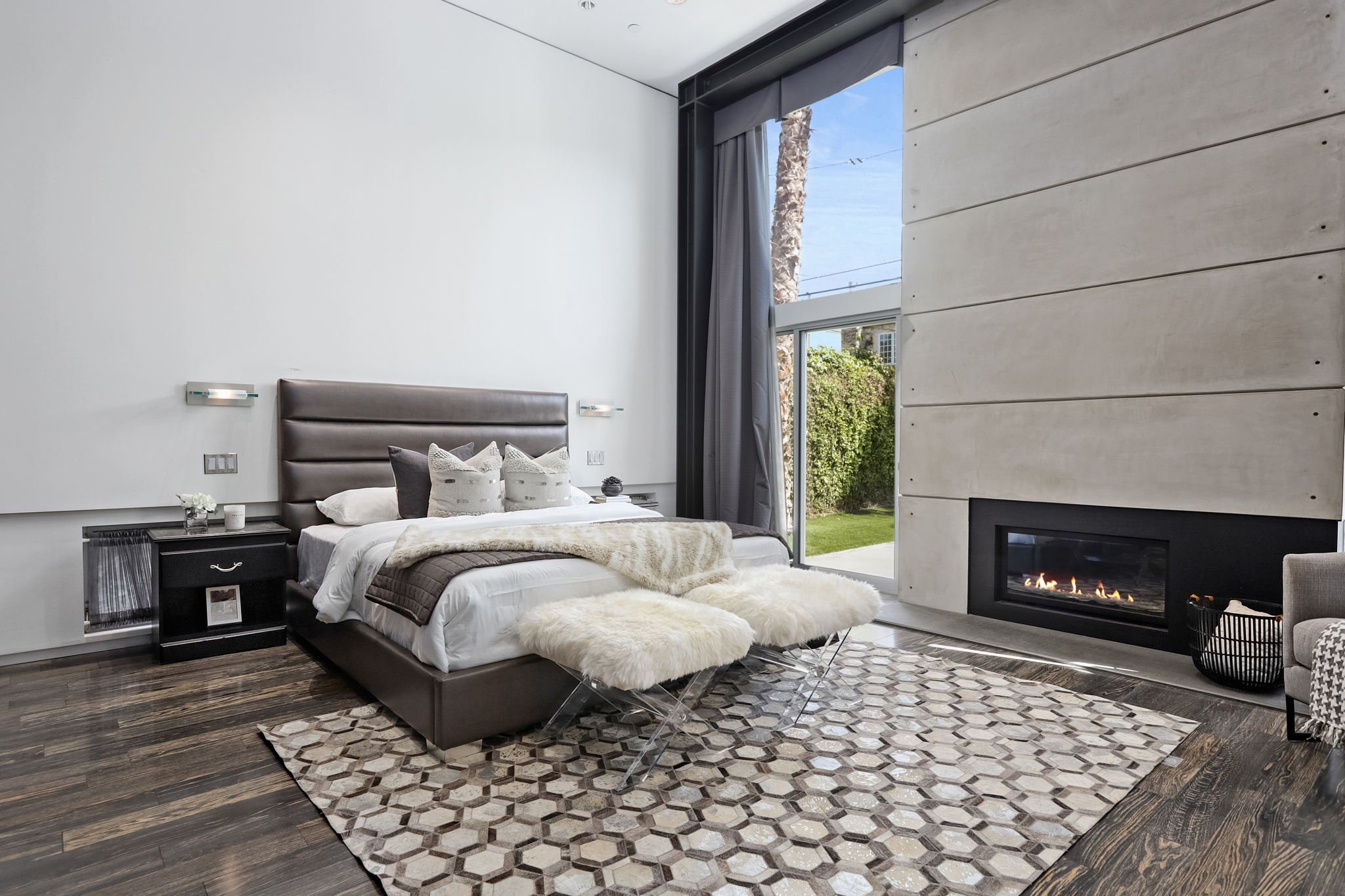 216 S. CANON DRIVE, BEVERLY HILLS, $5,995,000, 7 BEDS, 7 BATHS 6,600 SQFT