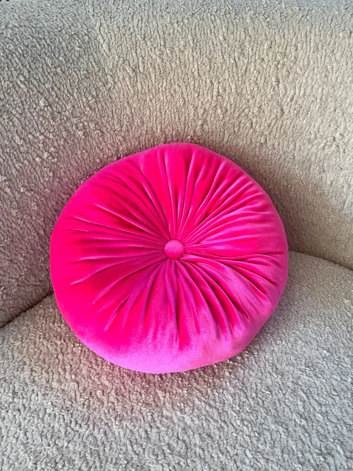Round velvet pillow Deep Hot Pink PHIONAH