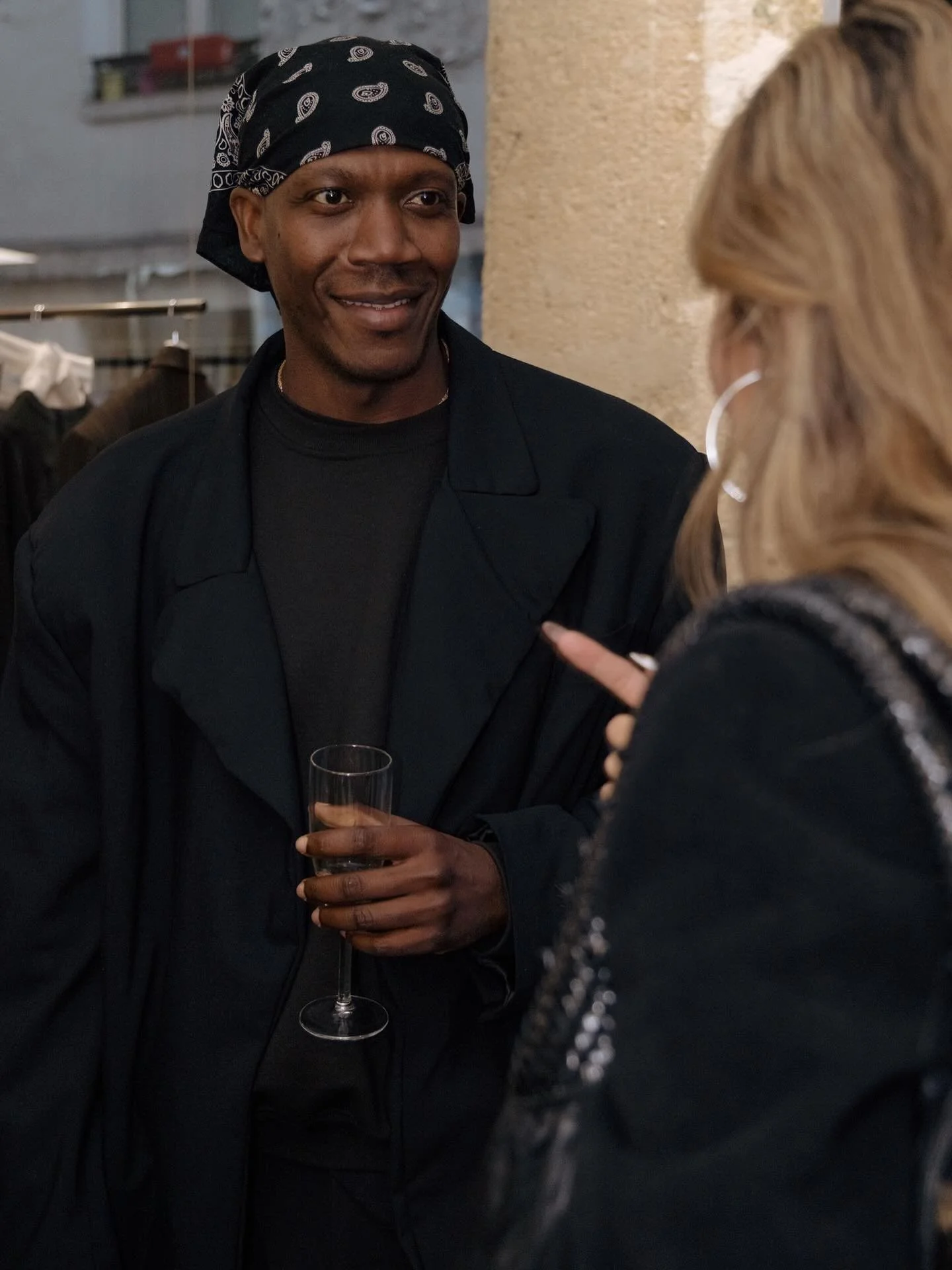 Kwame Adusei accessories arrived in Paris during Fashion Week, marked with a gathering at the @kwameaduseionline EU flagship 🖤