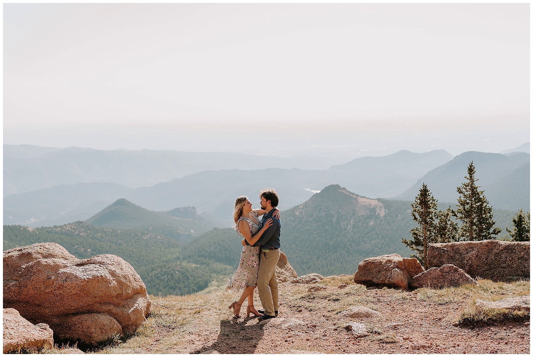 Mountain Photo Locations in Colorado | Pikes Peak | Texas and Colorado Wedding Photographer | Ashley Medrano Photography