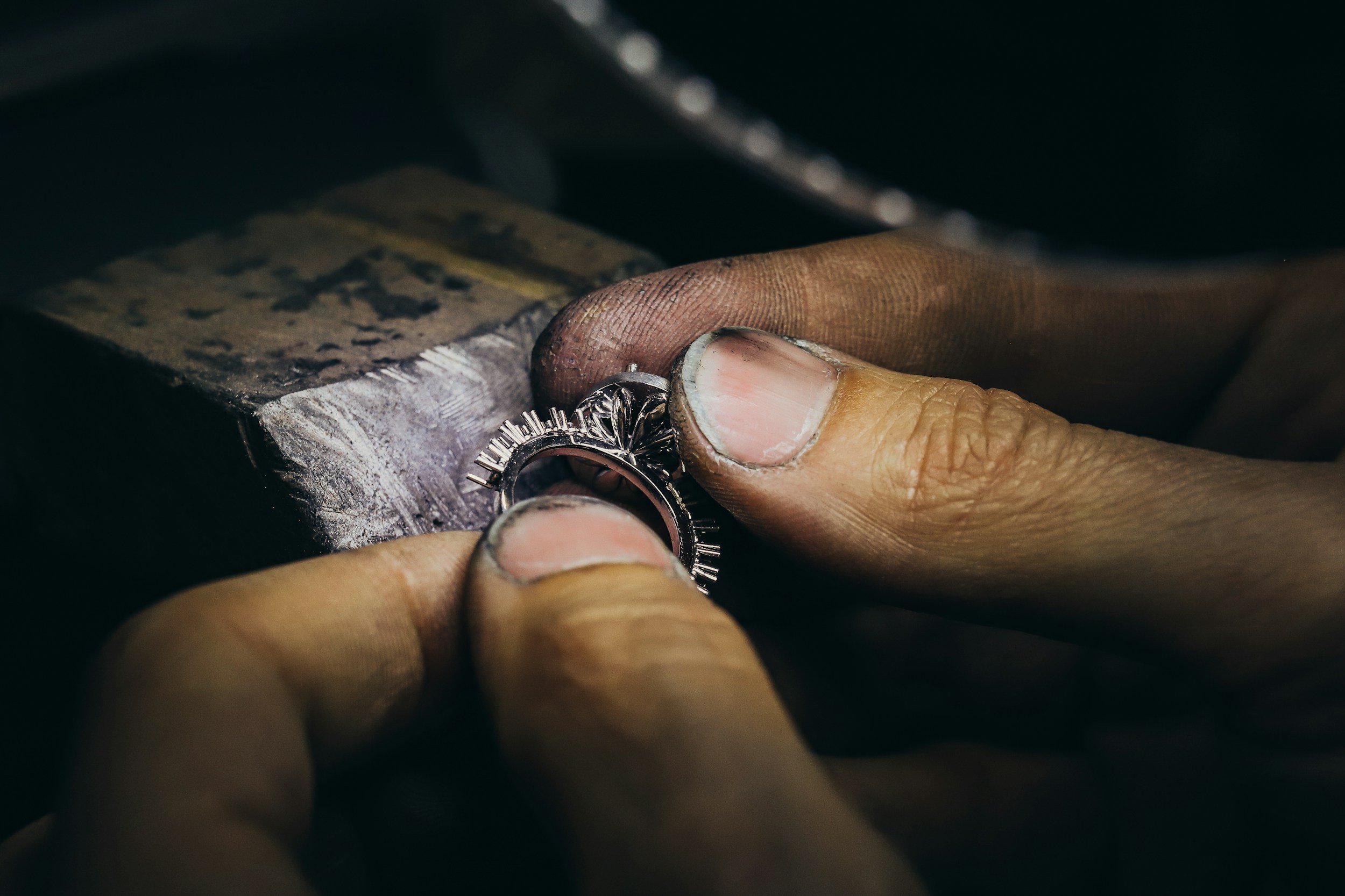 From Sketch to Sparkle: The Art of Jewellery Design at Chakian