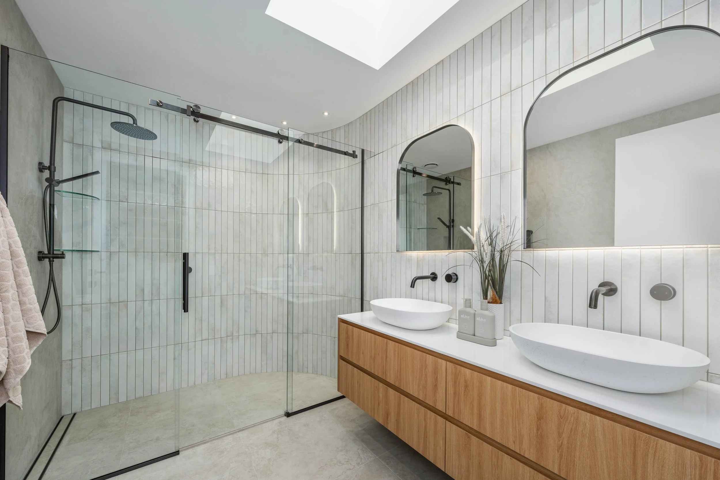 Curved Shower in Bathroom