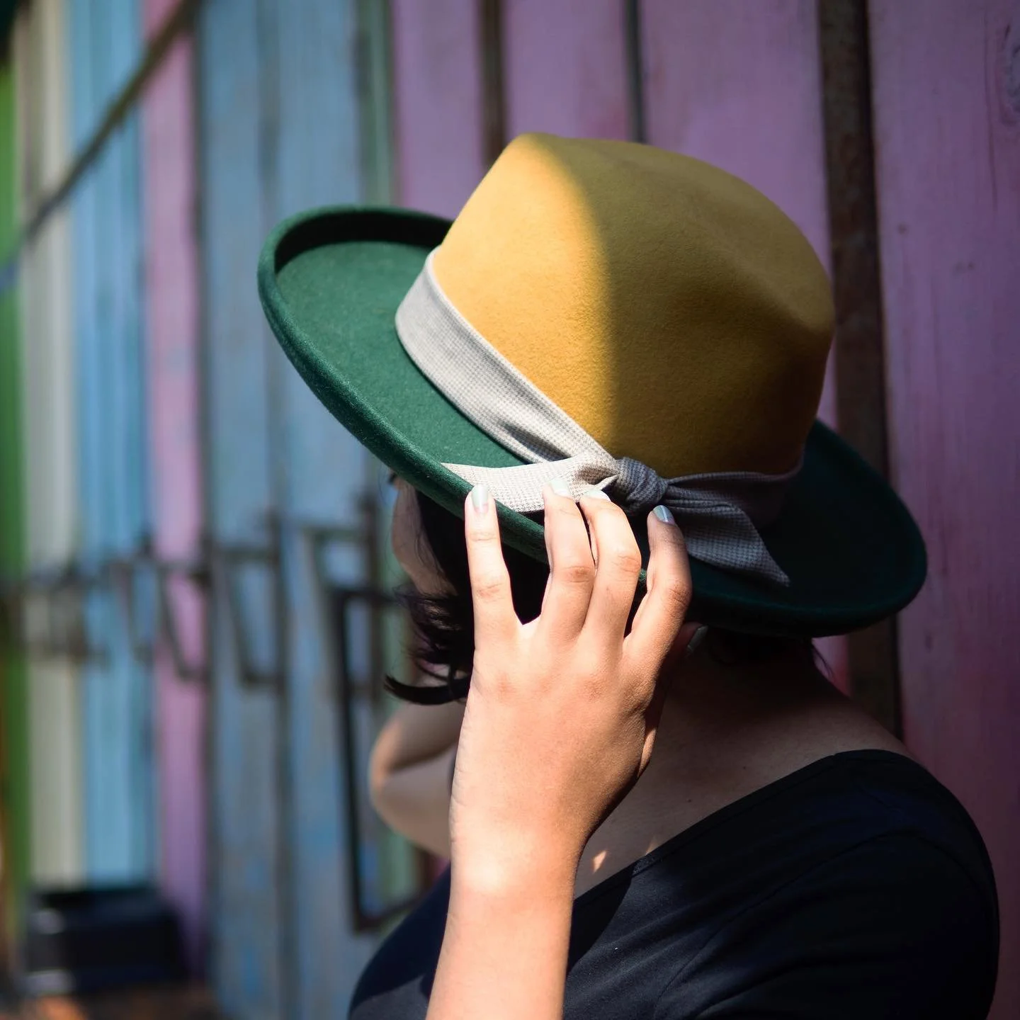 Two-tone, color-blocking, texture &amp; pattern all in one 💛

In stock/ready to ship Accent - Mustard/Forest Green size small