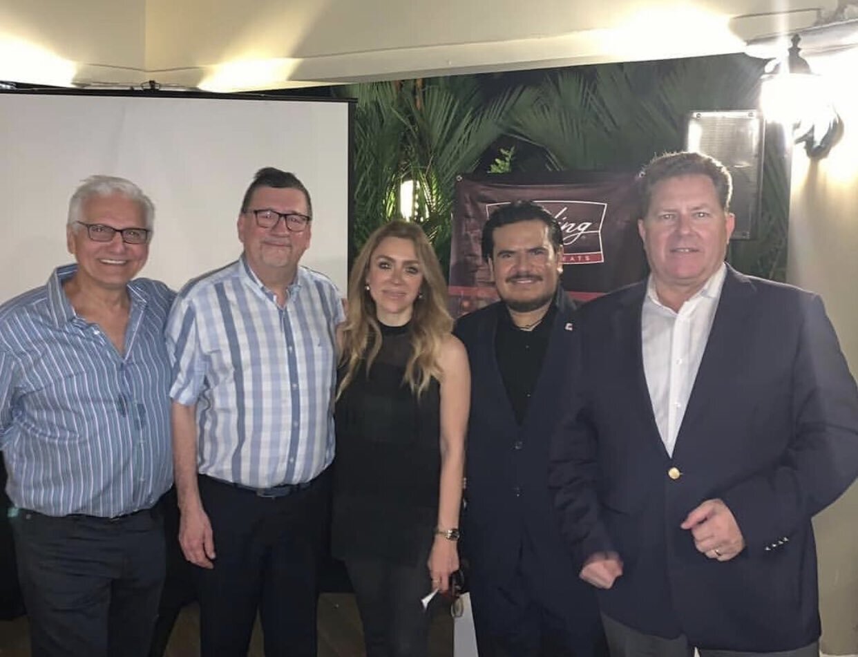 DypIDICUYAEzspd.jfif