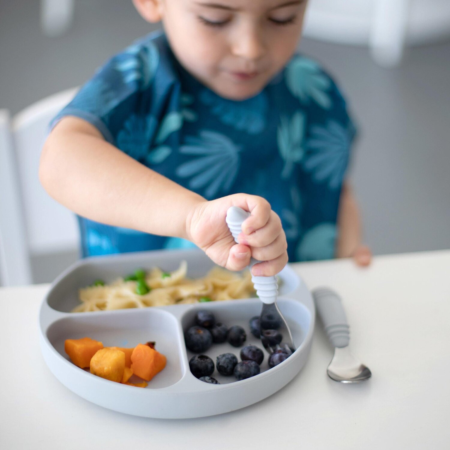 Bumkins SIlicone Suction Grip Dish and Plate from Jake + Co in grey