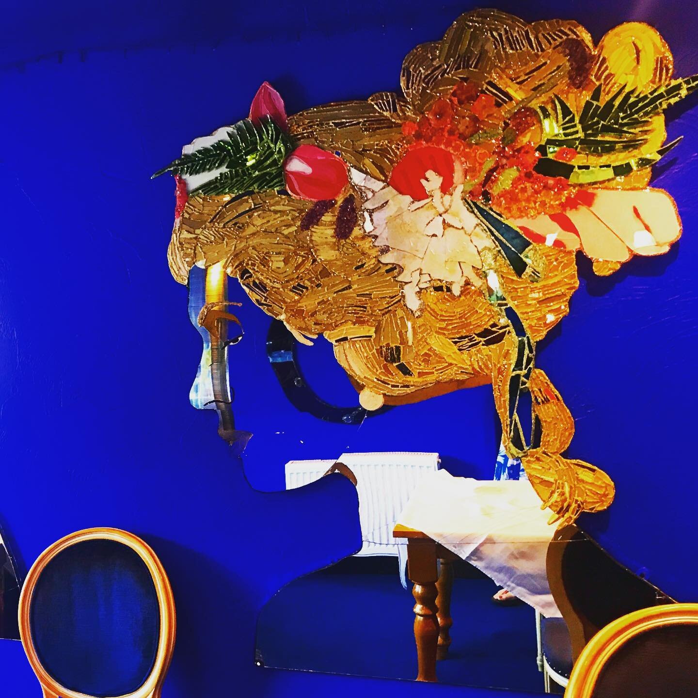 We had a lovely visit to the beautiful and inspirational  @AndrewLoganmuseumofsculpture and @lion_hotel_restaurant_berriew at #berriew  #walesadventure 

#yveskleinblue dining room 

Thanks @andrewlogansculptor #artisticadventure @jill.westwood