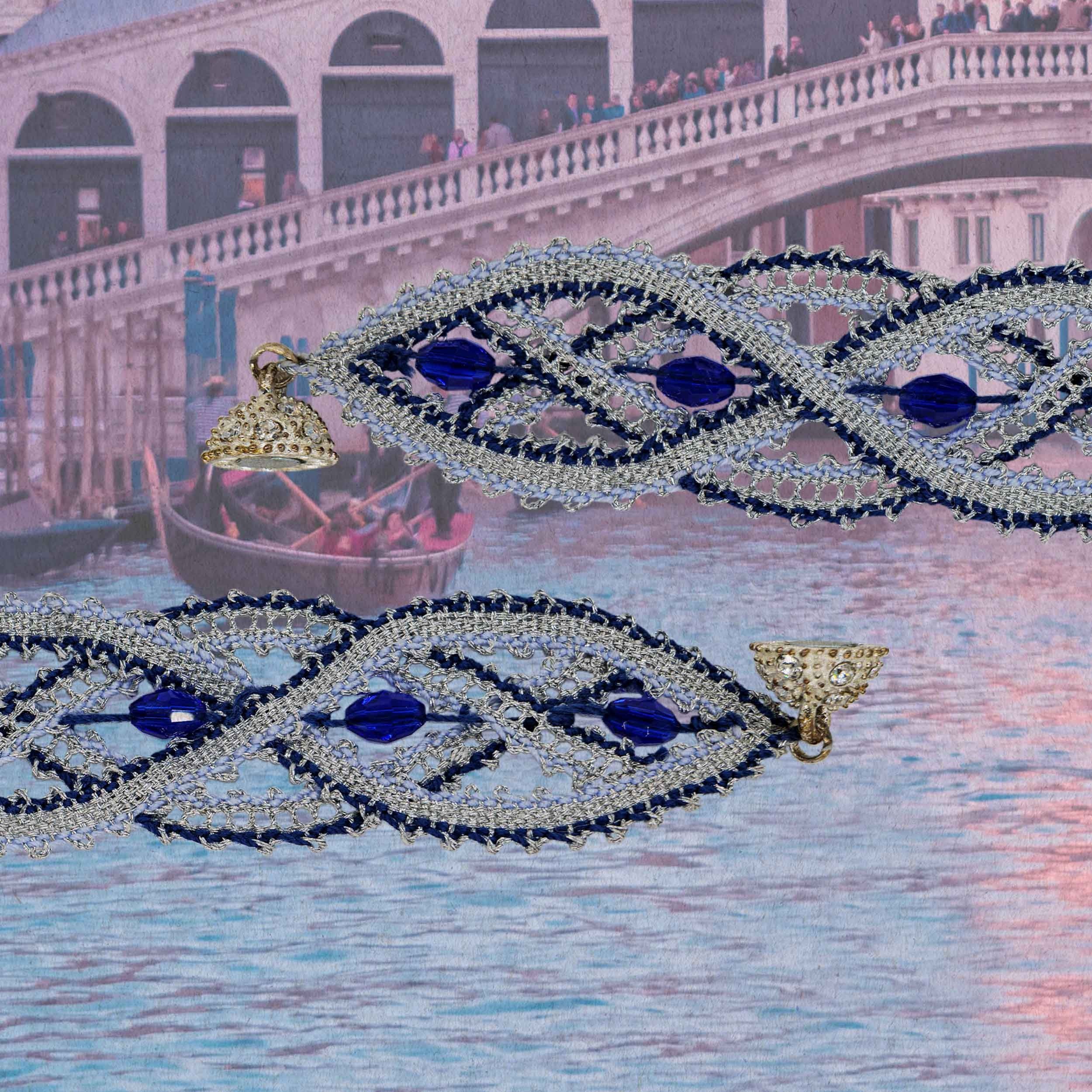 Rialto brigde in Venezia is the perfect place to wear a handcrafted bobbin lace jewellery.