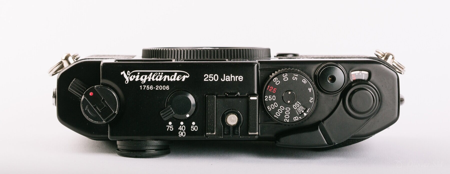 Voigtländer Bessa R3M Film Rangefinder Camera Review — Olivier Meier ...