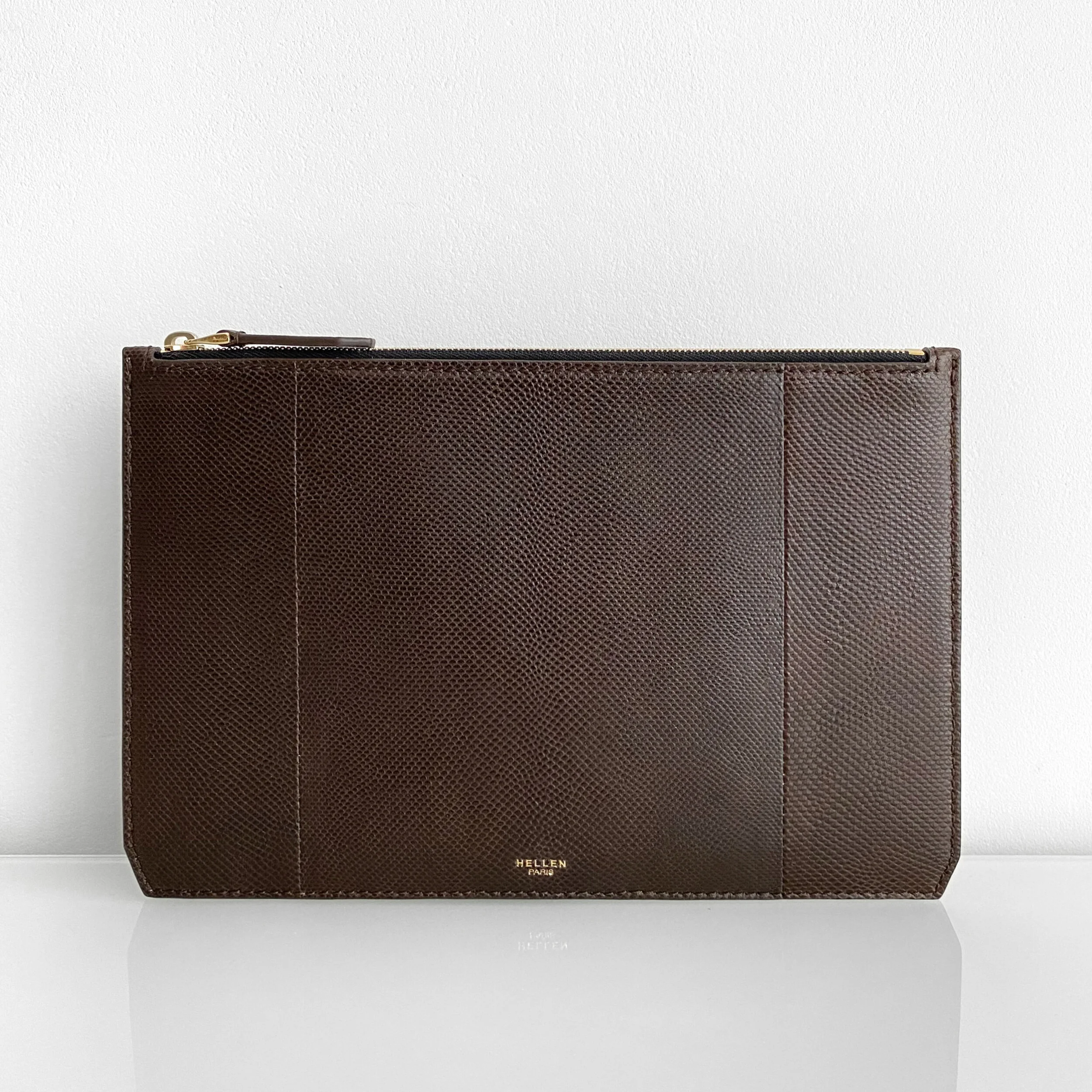 POCKET N°10 en cuir KARUNG avec effet satin délicat