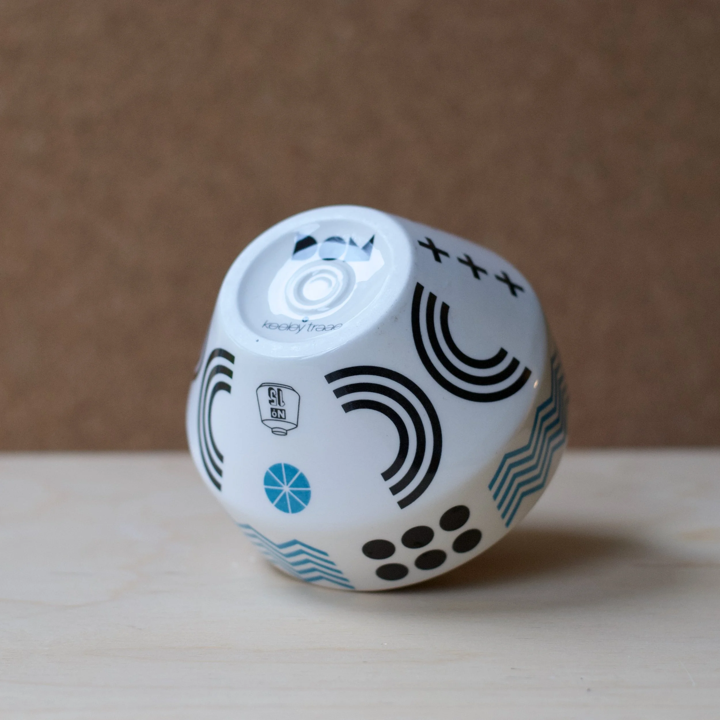 DM KT Vase 15 backsatmp - 1.jpeg