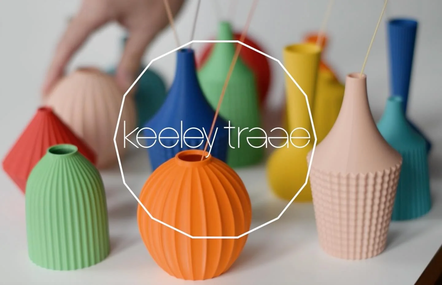 Day 2 @find.amaker week and today&rsquo;s prompt is BEHIND THE SCENES
Here are some stills from my maker film by @hildagoose.
You can see the full mini film through the link in my bio.
Feeling a little sentimental as we have moved house and studio si