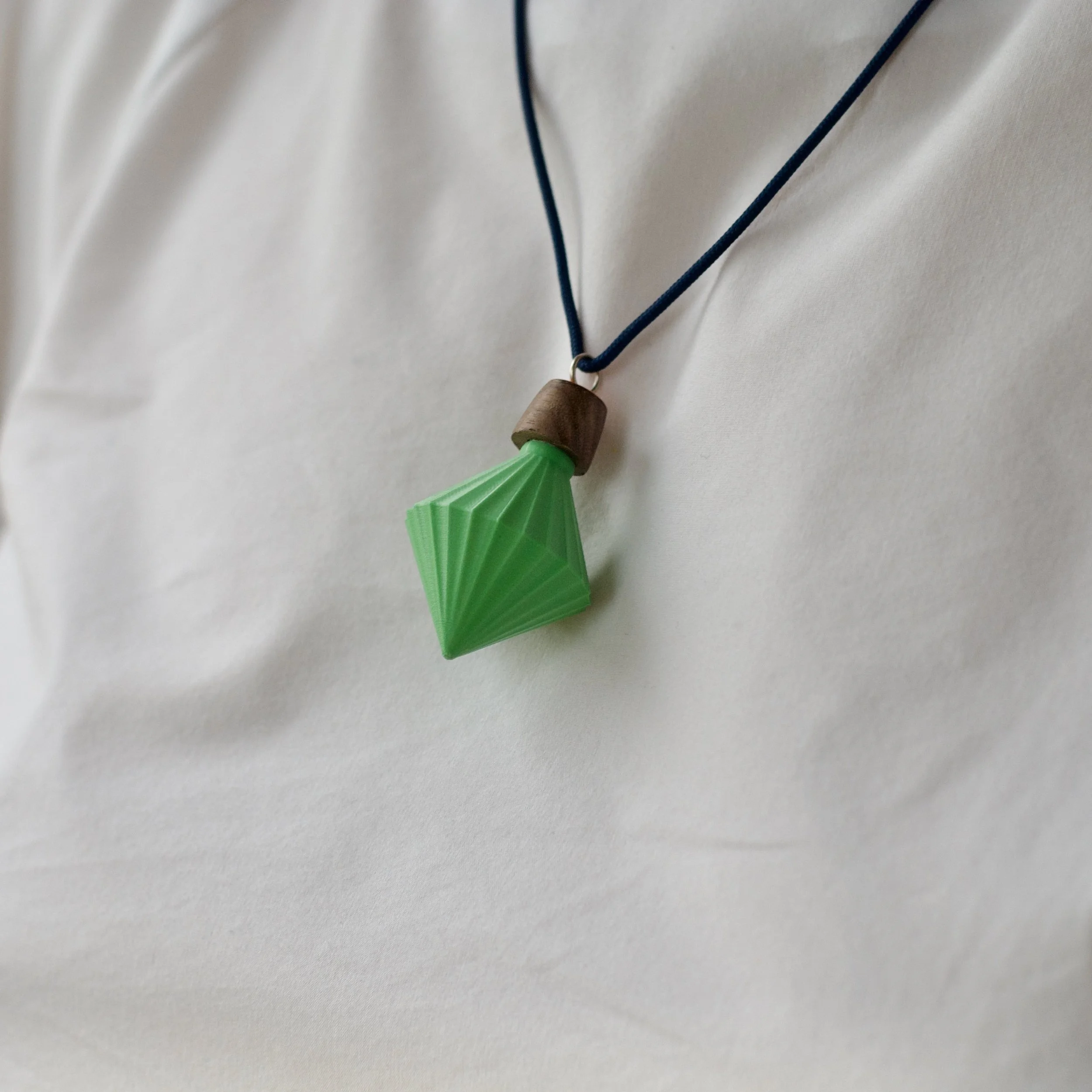 3d Printed necklace Pistachio, Tangerine Navy