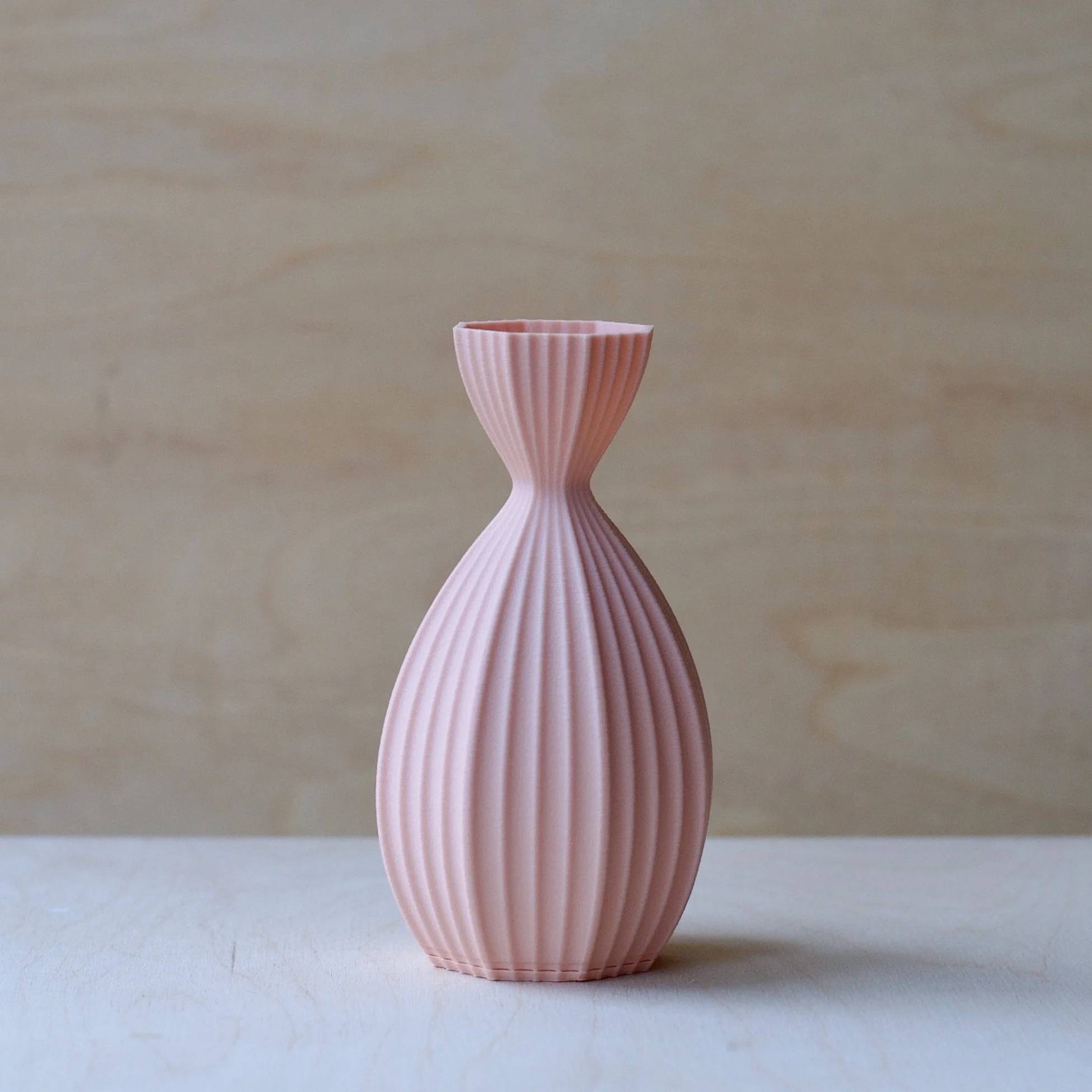 3d printed mini vase - KT 58 Marshmallow (Seconds)