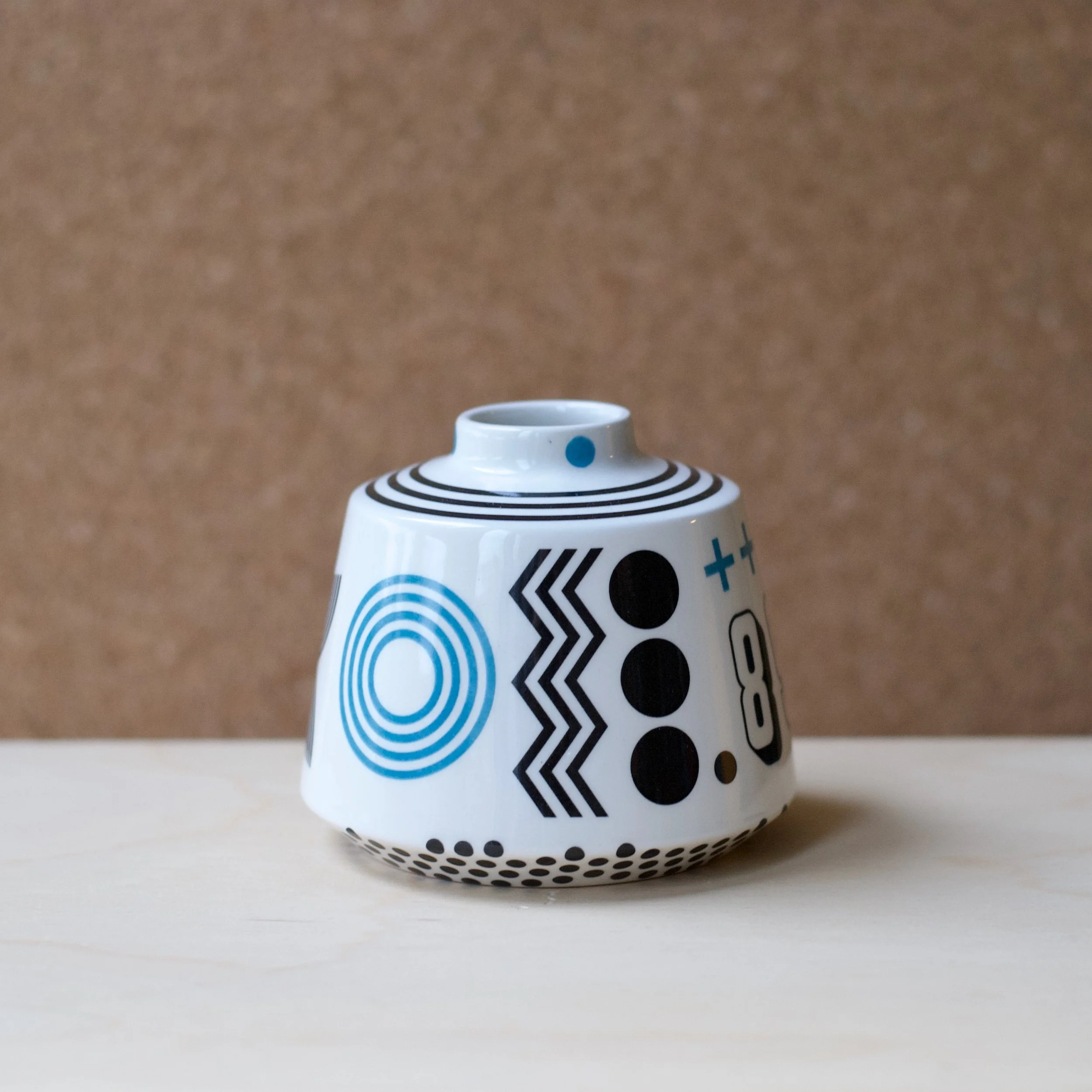 DM KT Vase 17 back - 1.jpeg