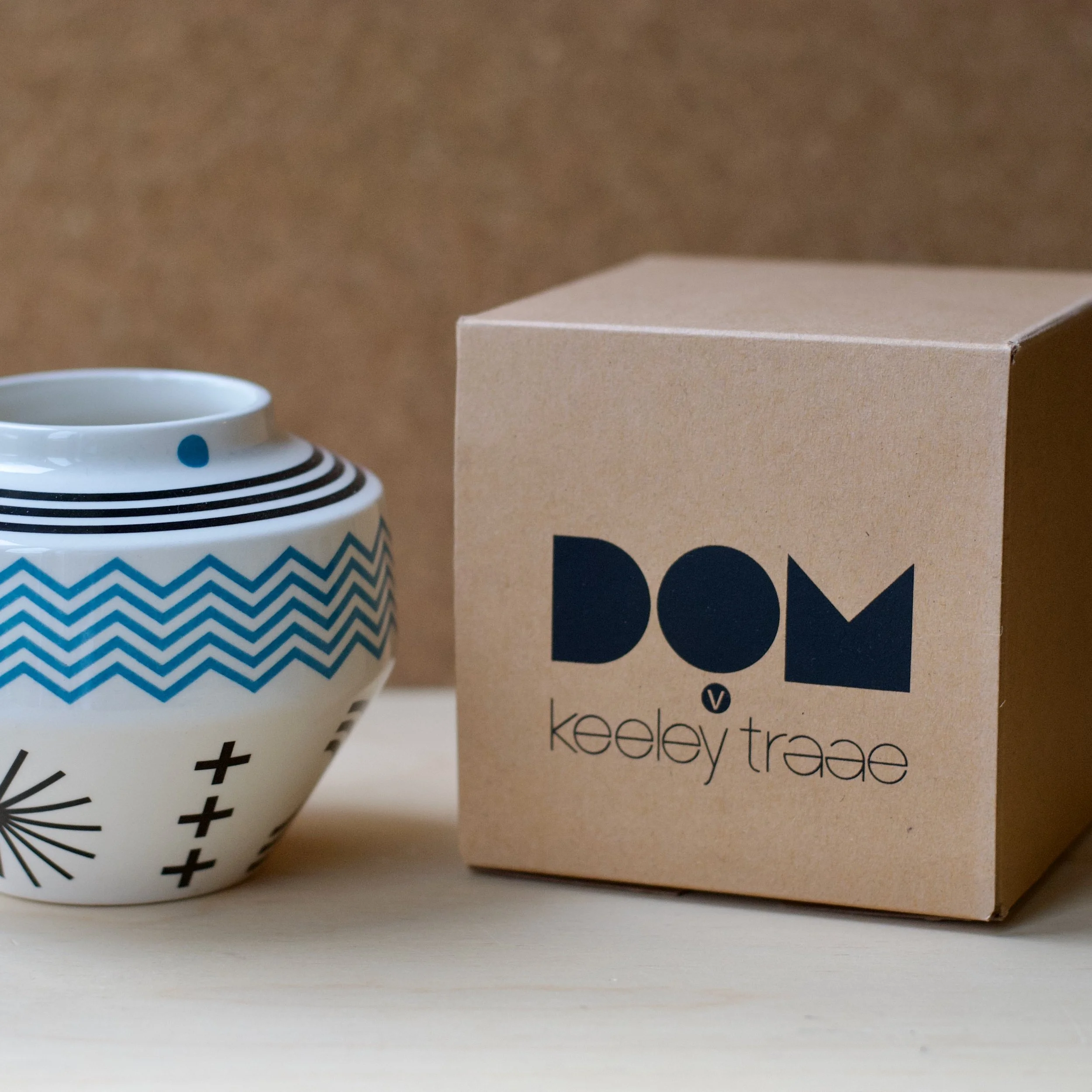 DM KT Vase 15 with box - 1.jpeg