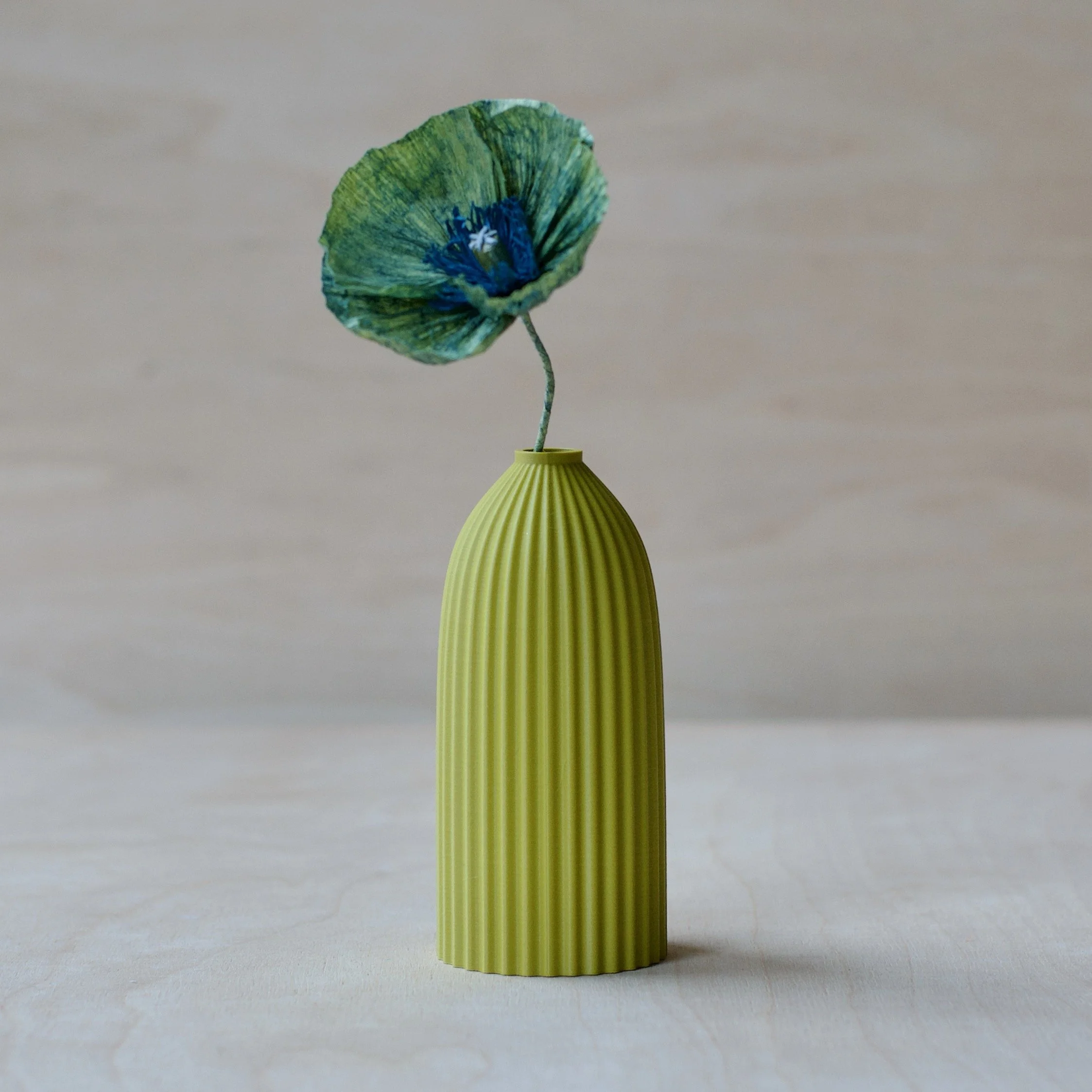 3d printed mini vase - KT 60 Olive with Handcrafted Poppy stem