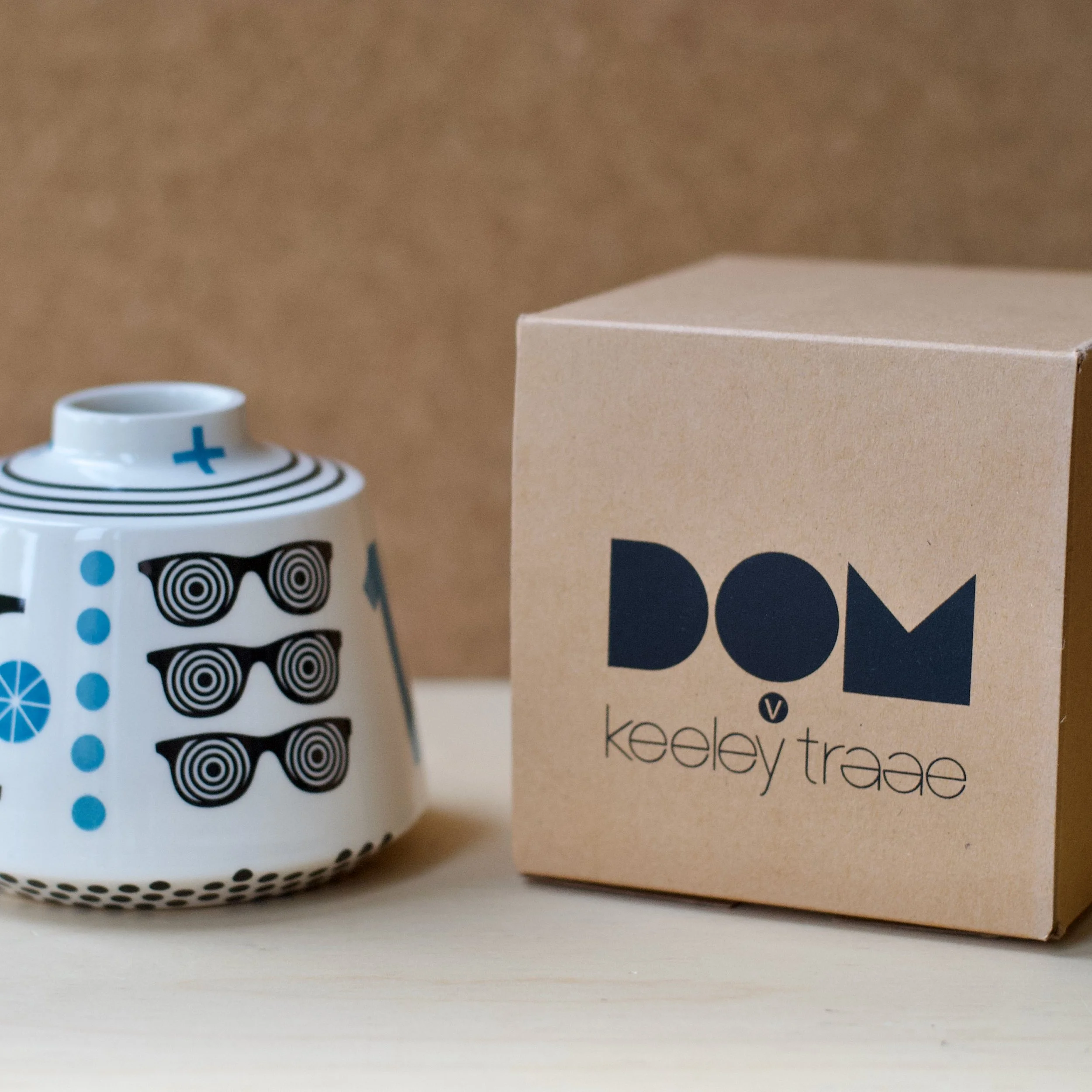 DM KT Vase 12 with box - 1.jpeg