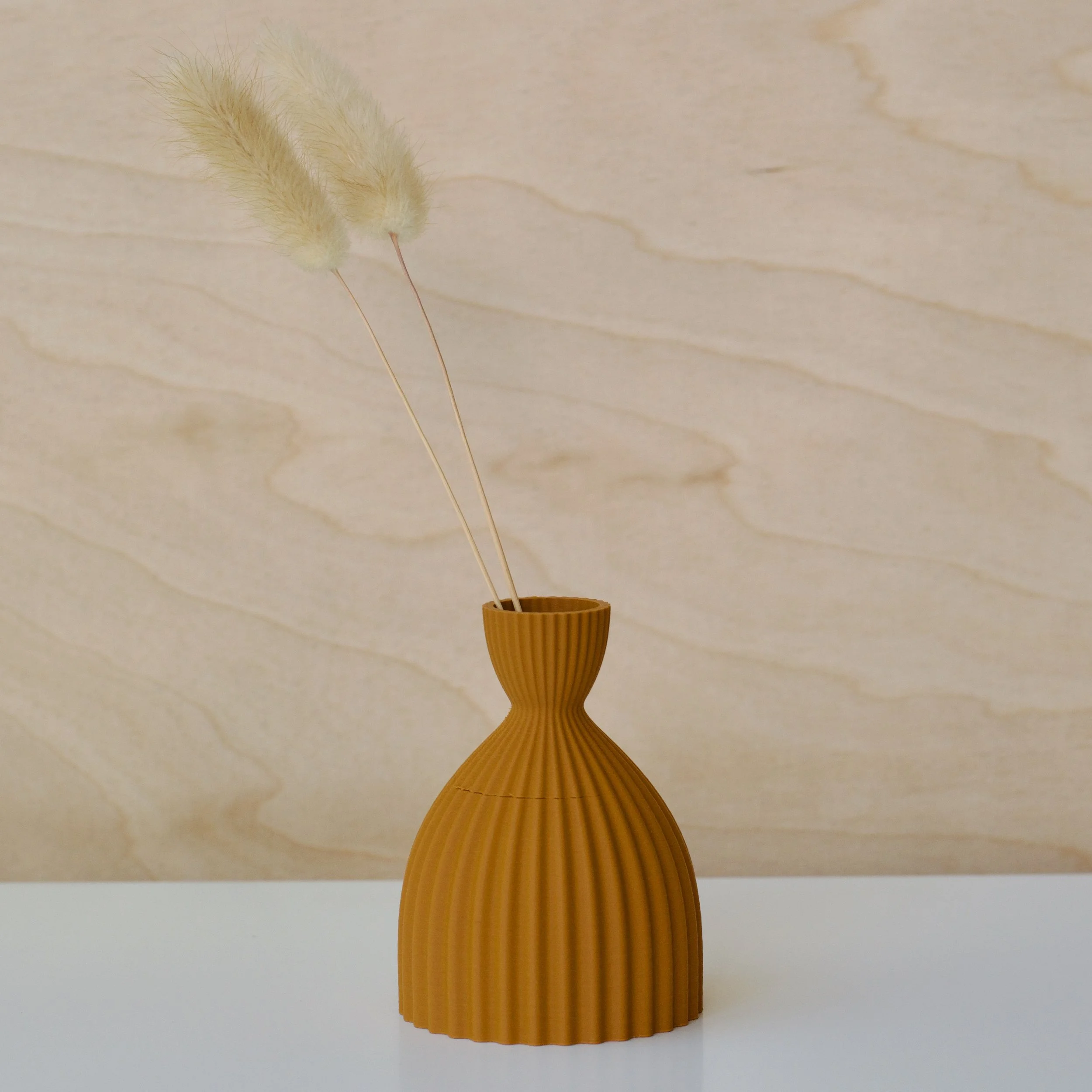 3d printed mini vase - KT 17 Caramel (seconds)