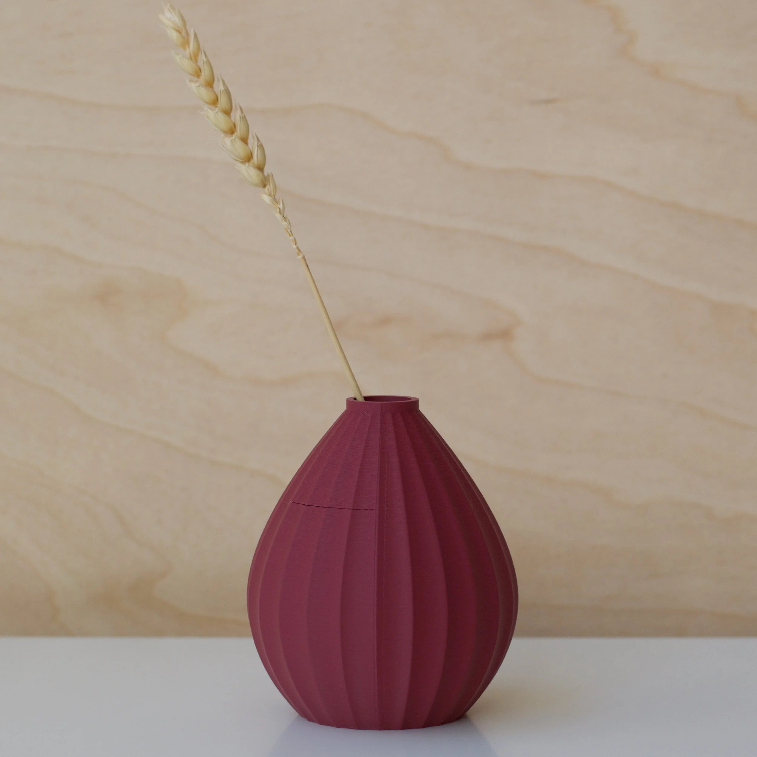 3d printed mini vase - KT 10 Plum (seconds)
