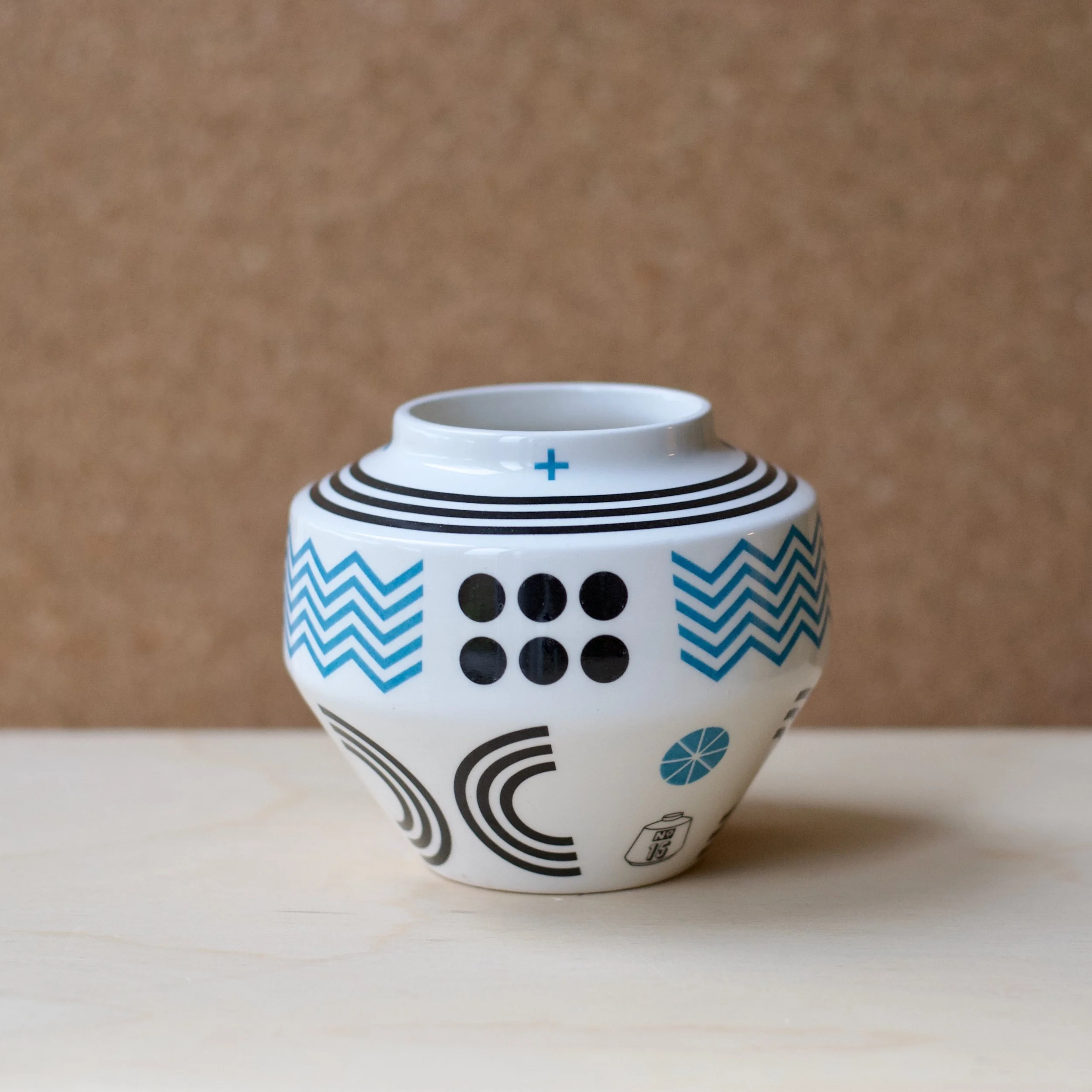 DM KT Vase 15 back - 1.jpeg