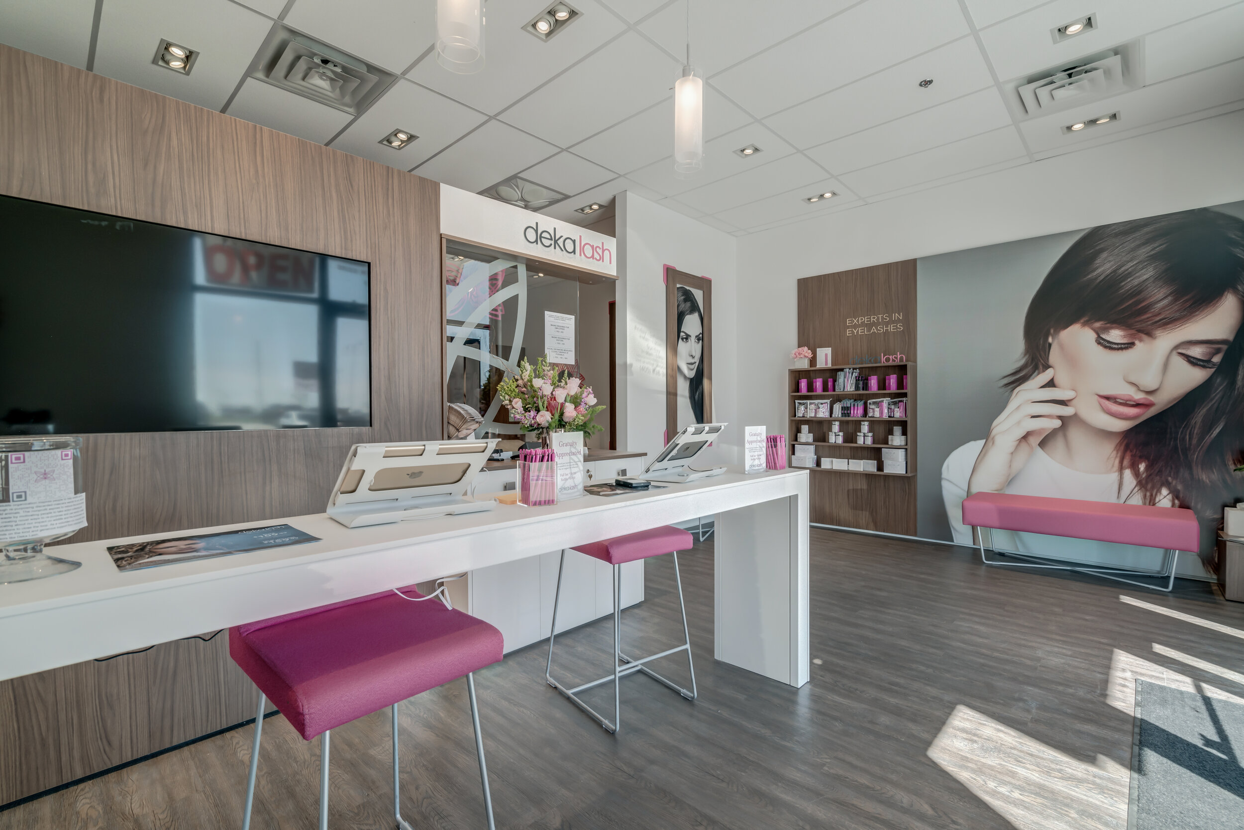 Deka Lash INT-24.jpg