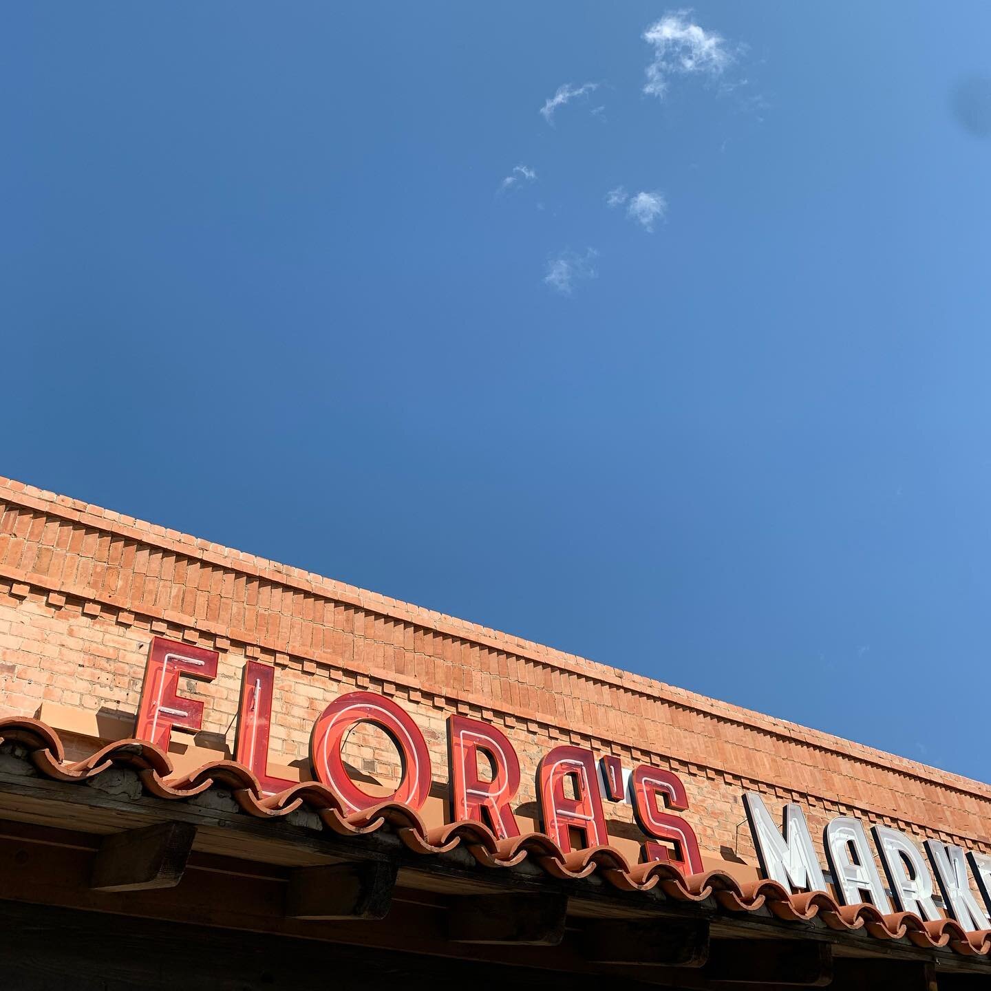 It&rsquo;s a good day at @florasmarketrun! ☀️