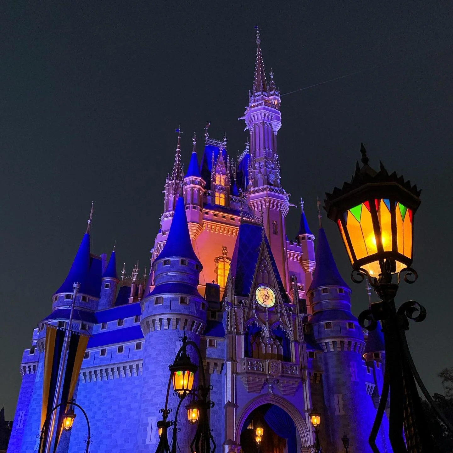I love the castle anytime of day, but there is something extra special about seeing it at night!! 

Did you know we can book early 2022?! Now is a great time to start planning a magical getaway!! Contact me for more info &amp; free planning gbuck@mic