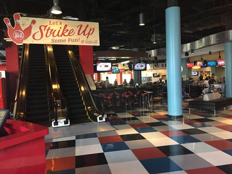 Splitsville Luxury Lanes a great spot to eat in Disney Springs — Little  Travels & Adventures