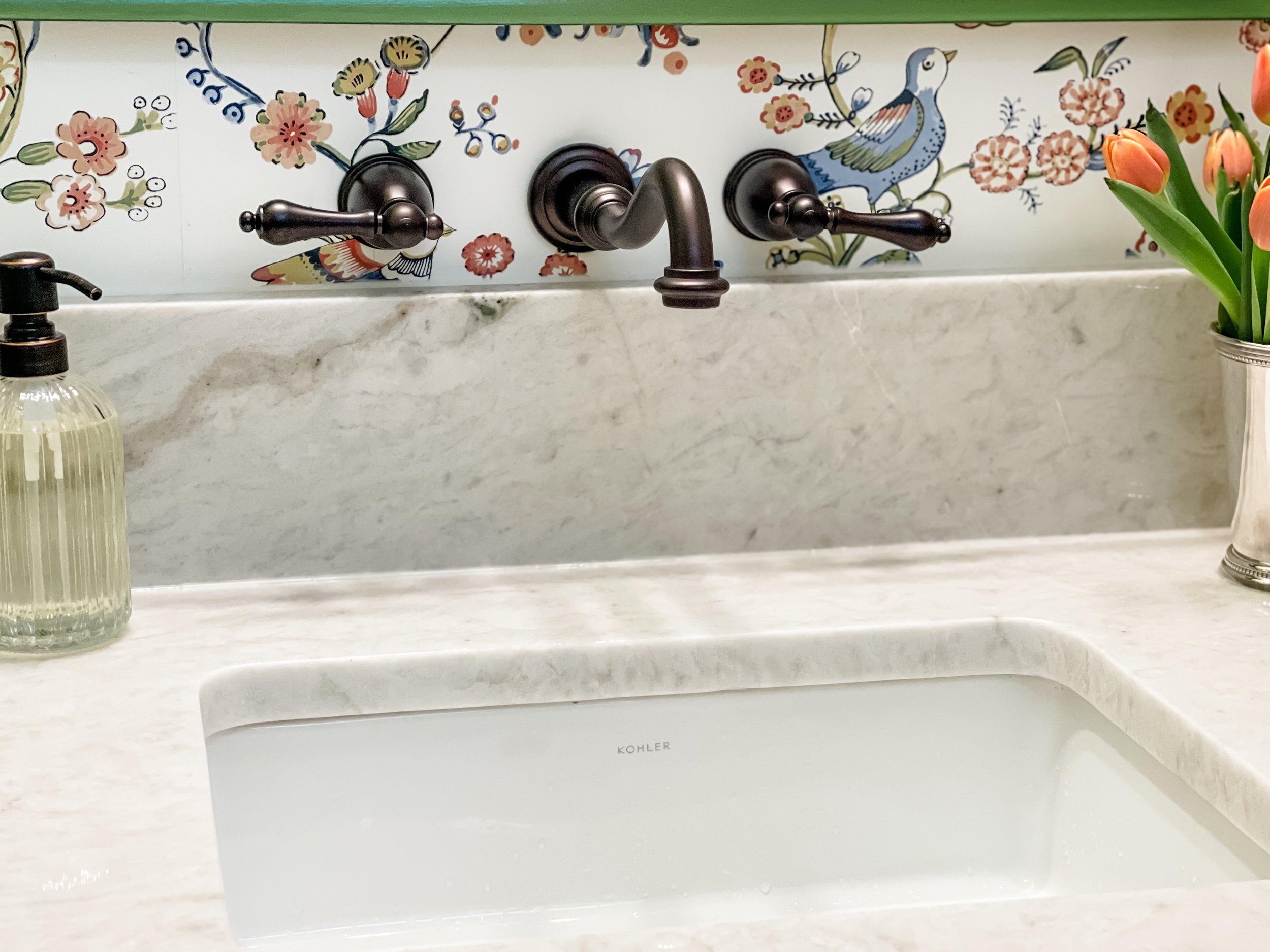 Ok one more! Love a big picture moment, but important to zoom in to the details too #interiordesign #powderbath #bathroomdesign #chinoiseriechic #vignette