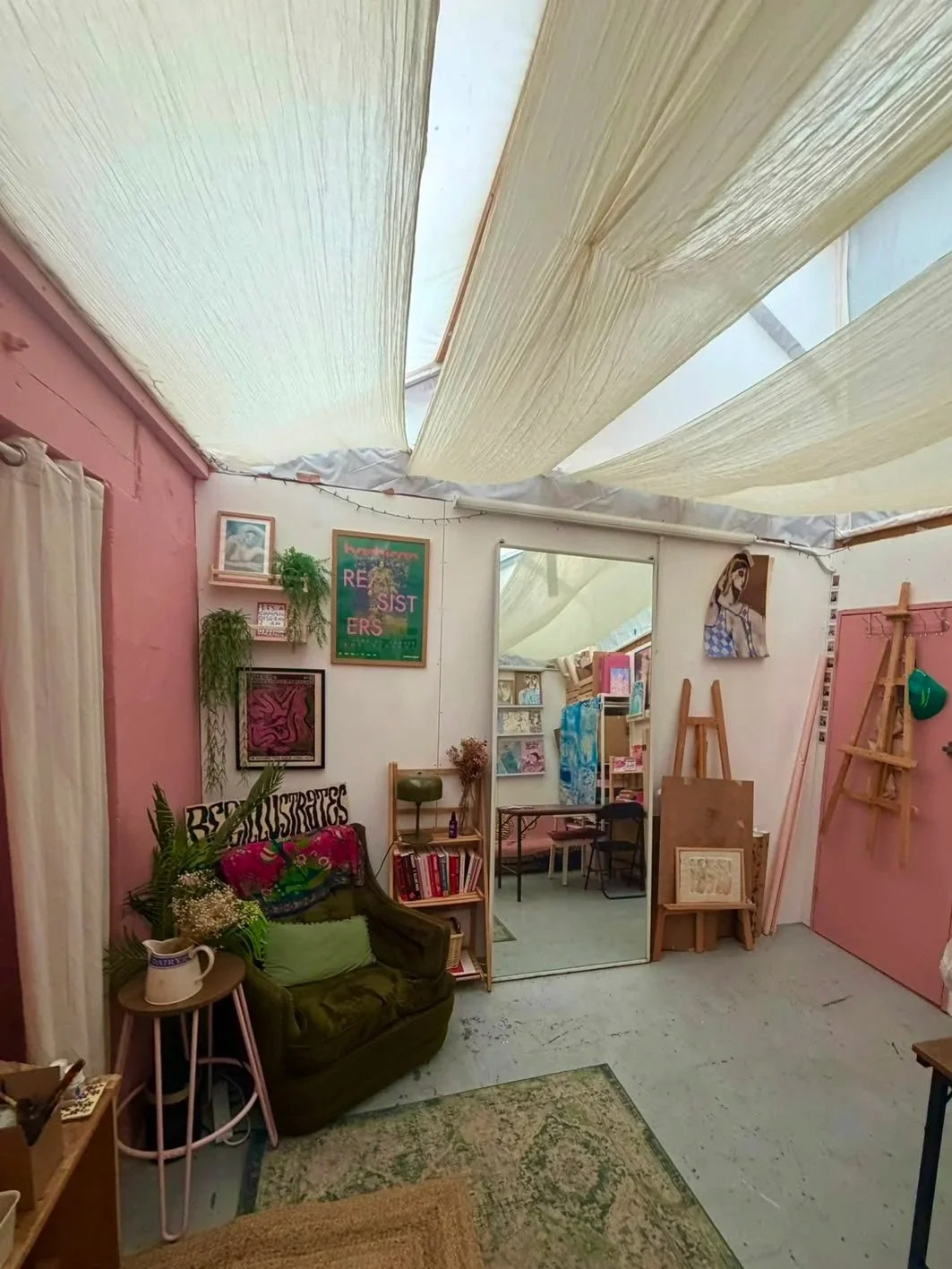 studio+nice+pic+4.jpg