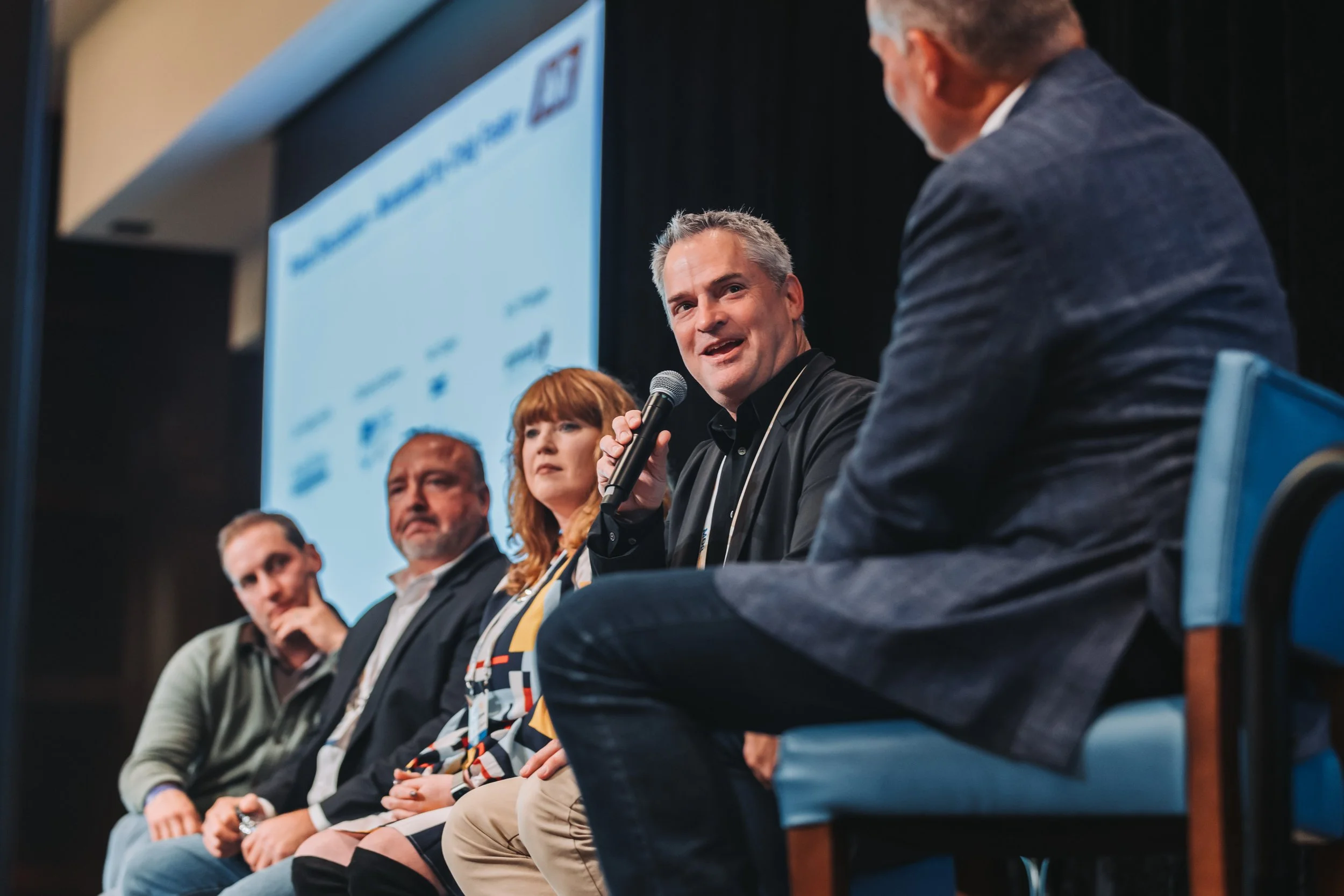 Why Flying In the Right Corporate Media Team Is Sometimes the Smarter Business Decision