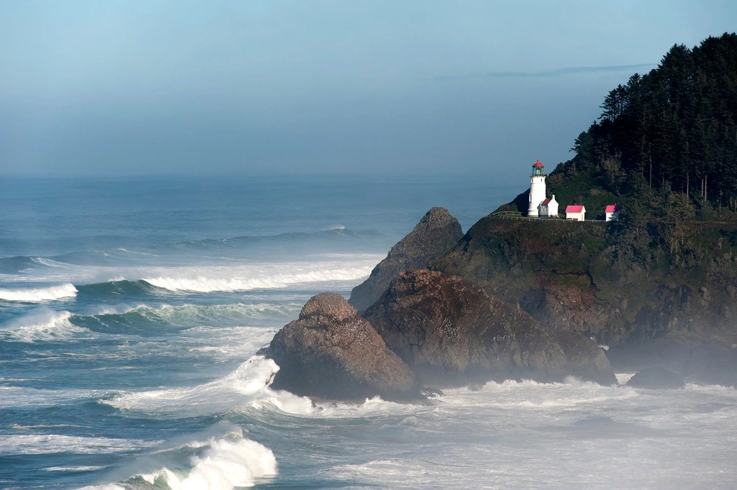 Did you know Heceta Head Lighthouse, in Oregon, isn’t just a stunning view, it’s said to be haunted? 👻
Curious to hear about this spooky spot and 12 more haunted planes in the Pacific Northwest then be sure to tune in to our latest epis