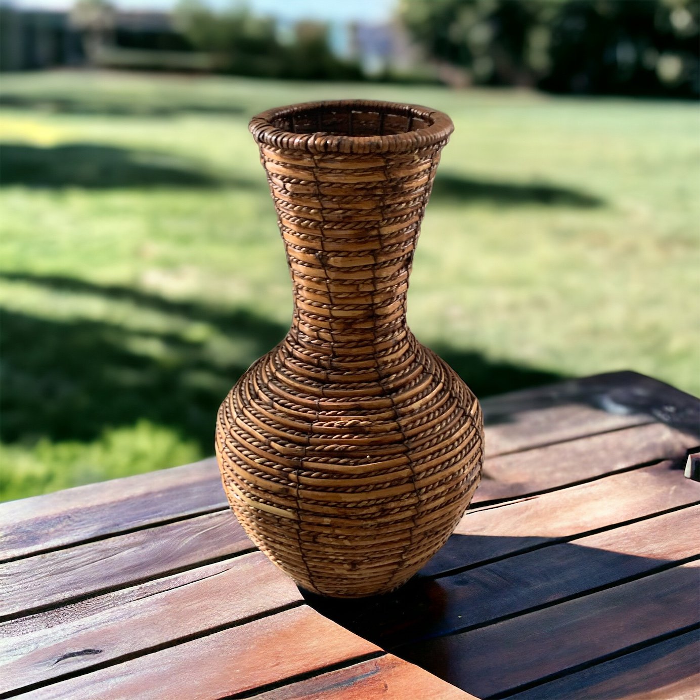 Rattan floor vase.JPG