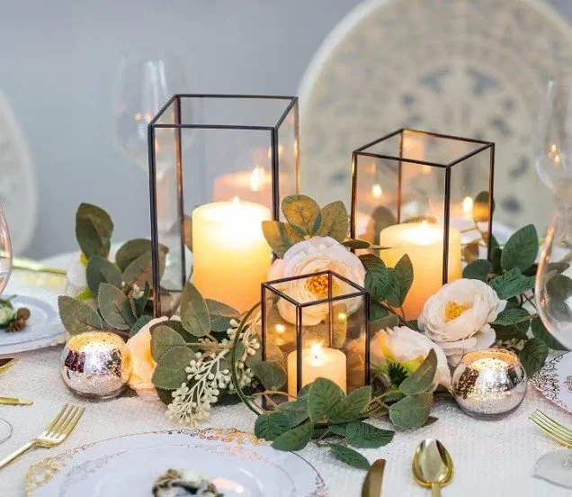 Metal Lanterns for Centerpiece and Aisle Decorations