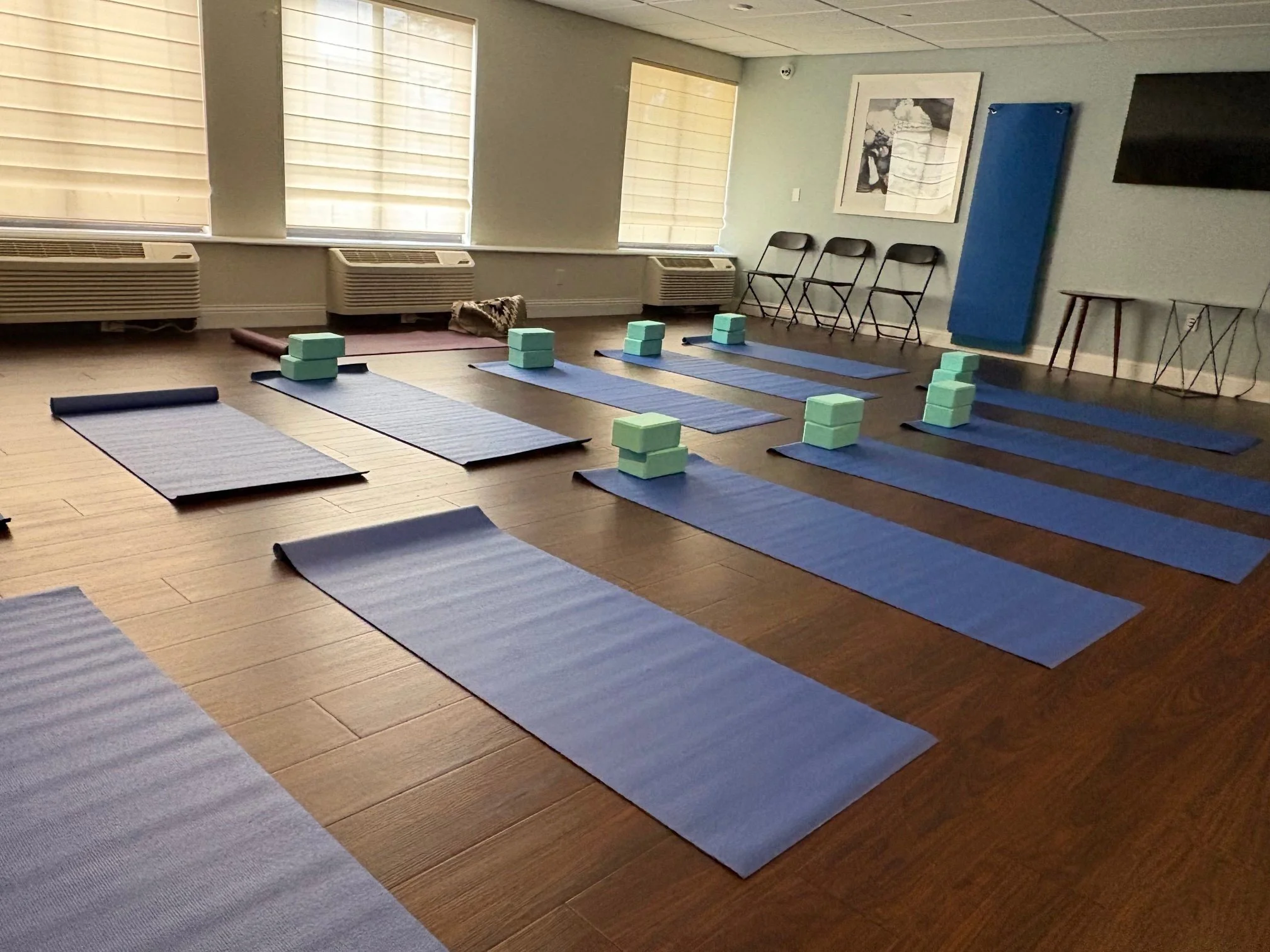 Did you know that our work at Higher Ground extends far beyond the four walls of our studio?

​Trauma-sensitive yoga is the foundation behind everything we do. We are proud to bring this evidence-based foundation to the Philadelphia region, partnerin